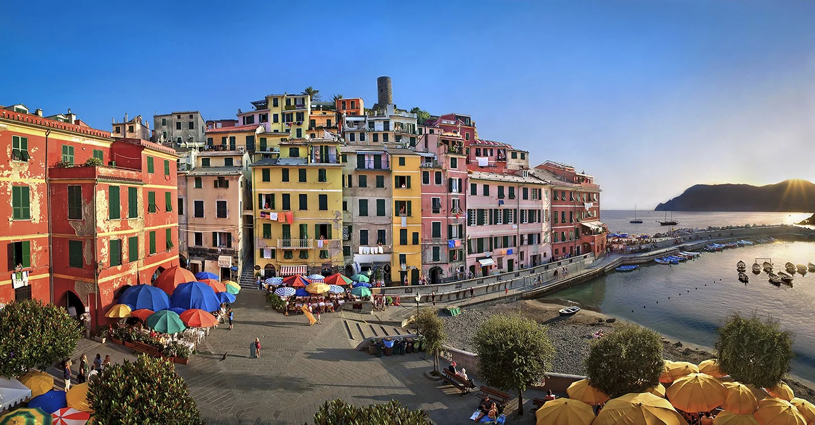 Vernazza at sunset - Cinque Terre, Italy 2008
