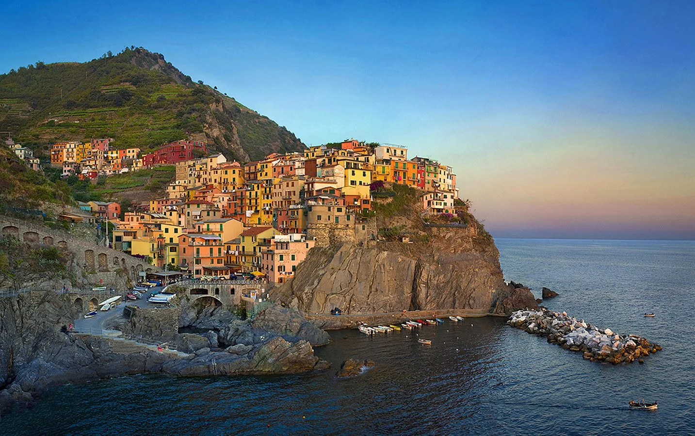 Manarola at sunset  -  Cinque Terre, Italy  2008