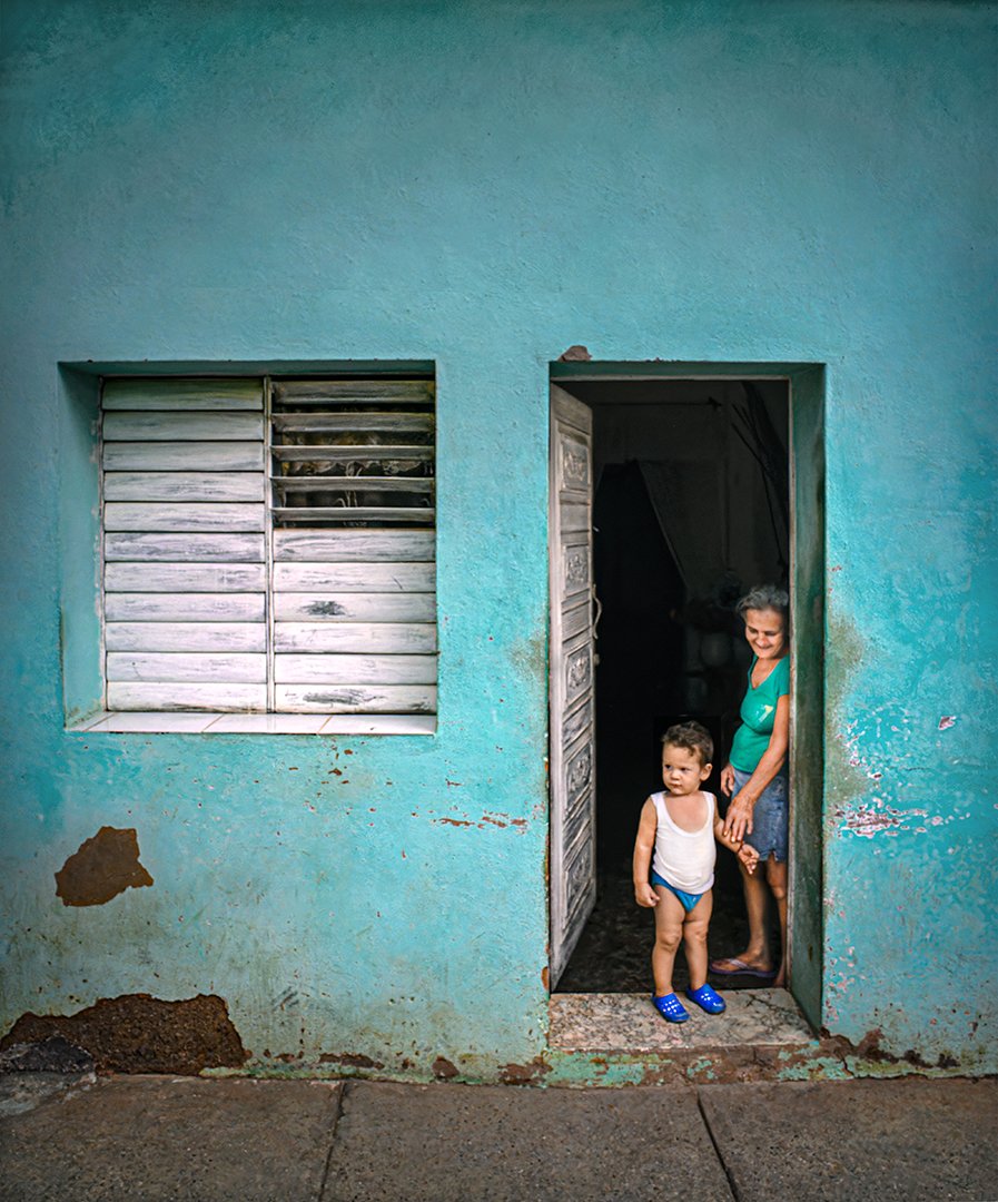 Blue Shoes. -  Triniudad, Cuba  2019