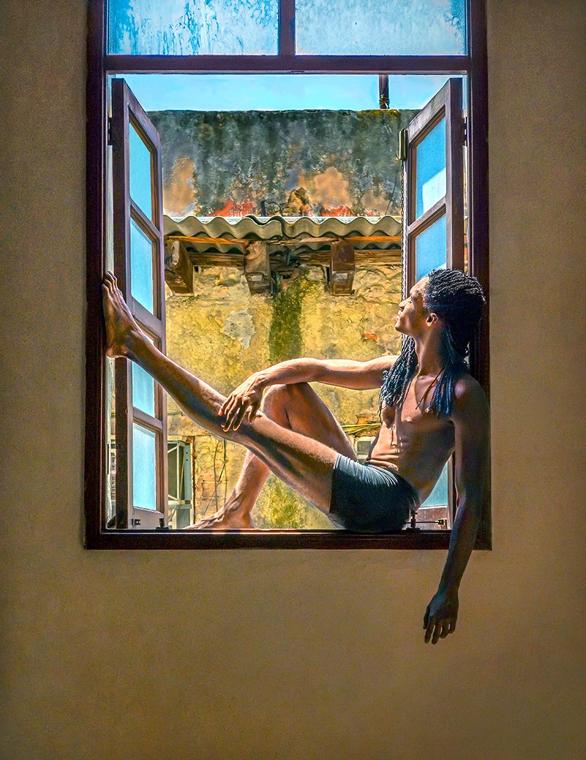 Dancer on break - Danza Combinatoria - Habana, Cuba 2019