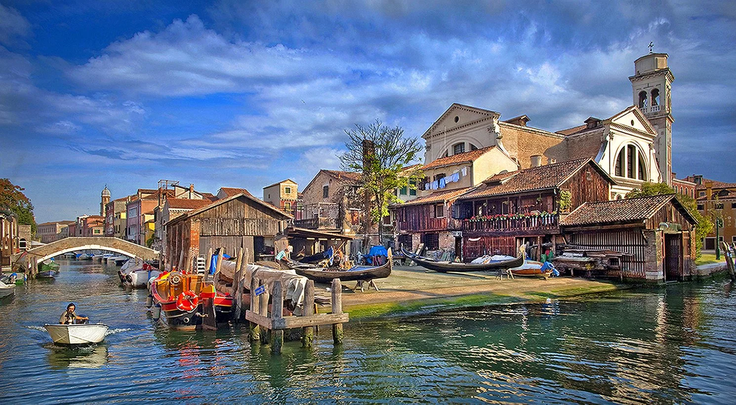 Squero di San Travaso gondola workshop - Venice, Italy 2008