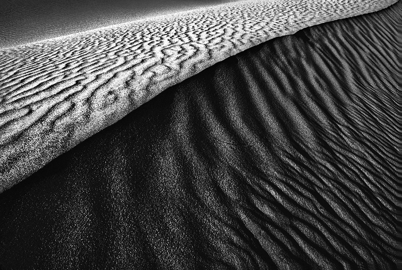 Dune crest at sunset - Stovepipe Wells Dunes - Death Valley, California 1993 - client: Pacific Gas & Electric