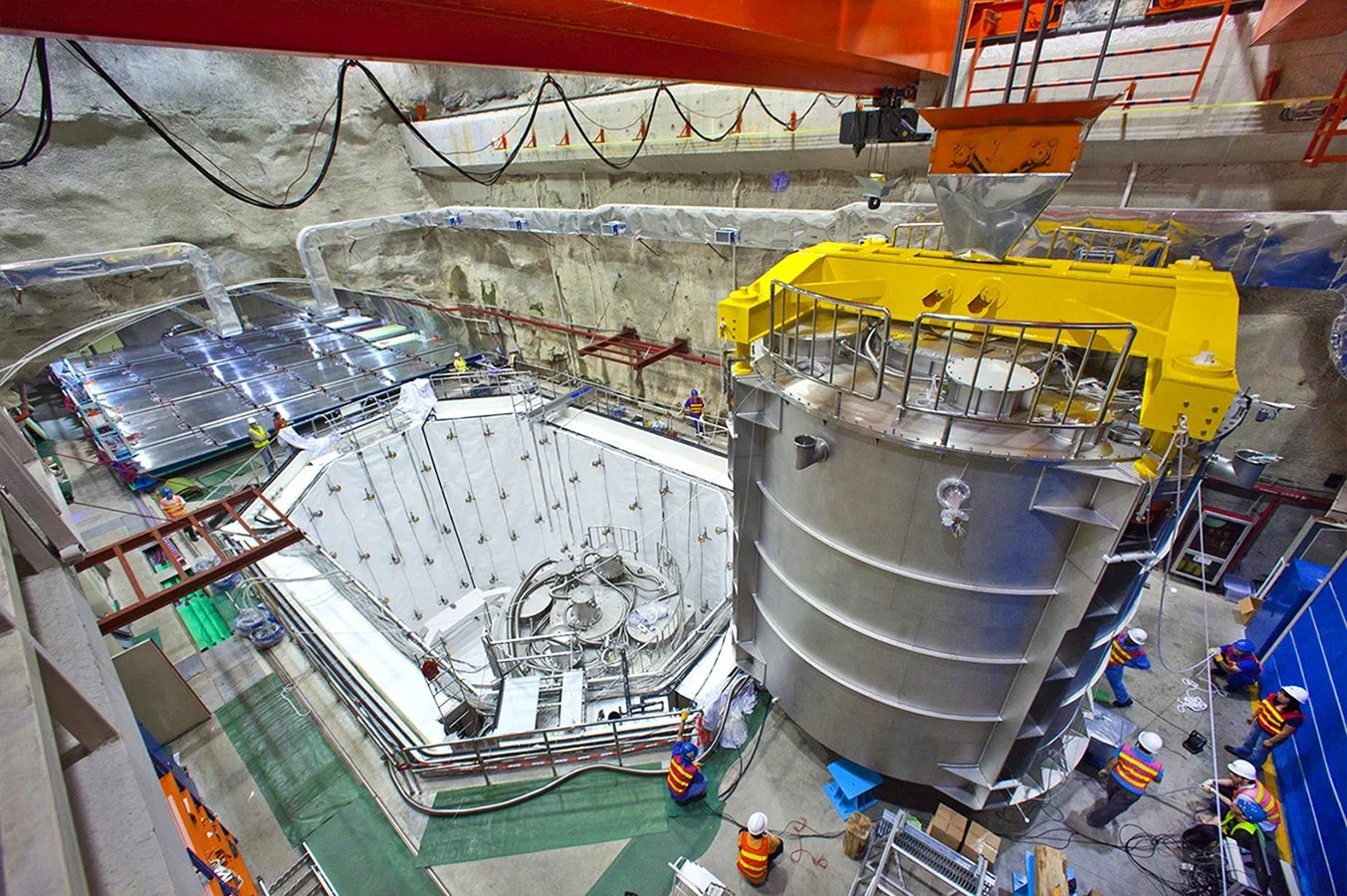 Daya Bay - movement of Neutrino Detector into AD pool   -  China  2011 - client: US Dept. of Energy
