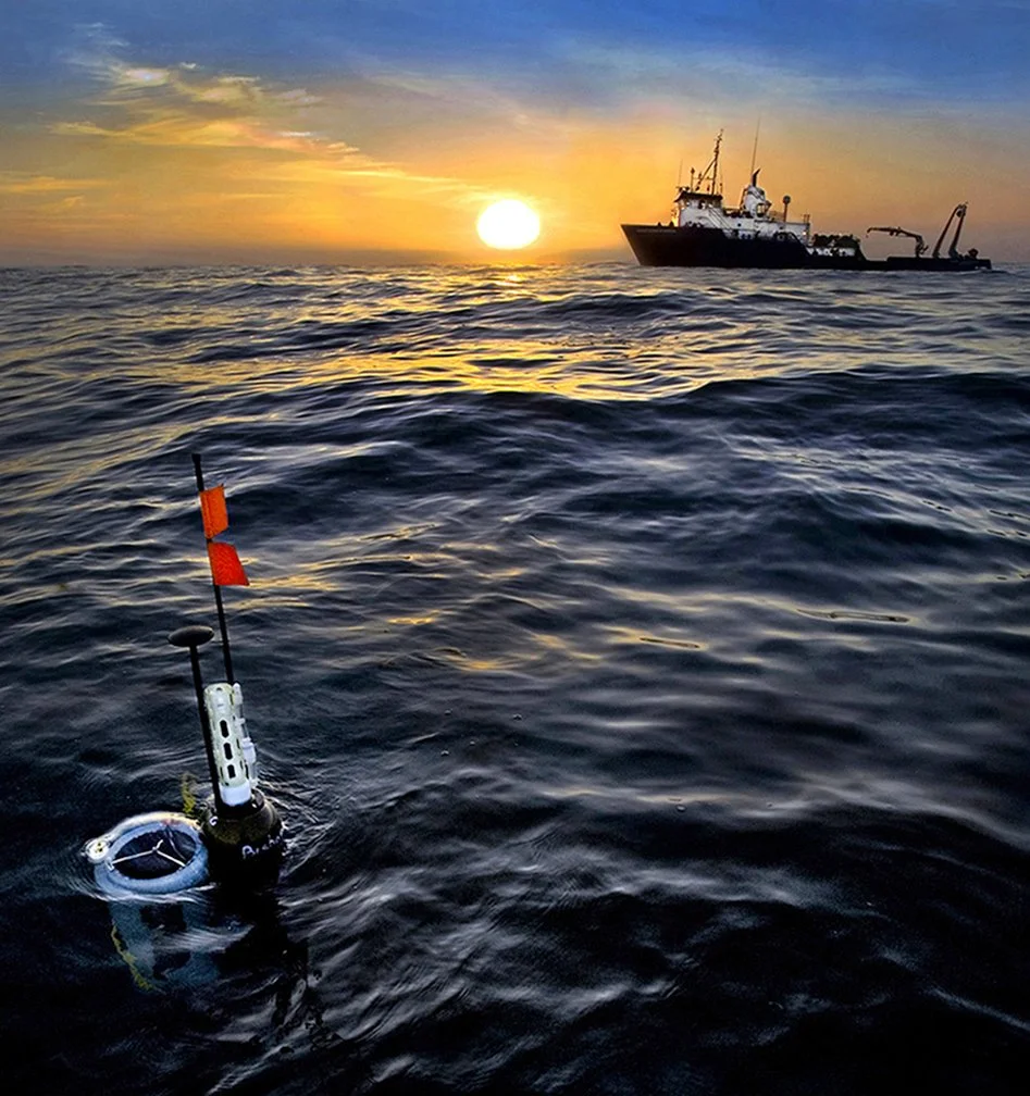 SOLO II Carbon Explorer robotic retrieval at sunrise - Pacific Ocean  2007 - client: US Dept. of Energy/LBNL Earth Sciences