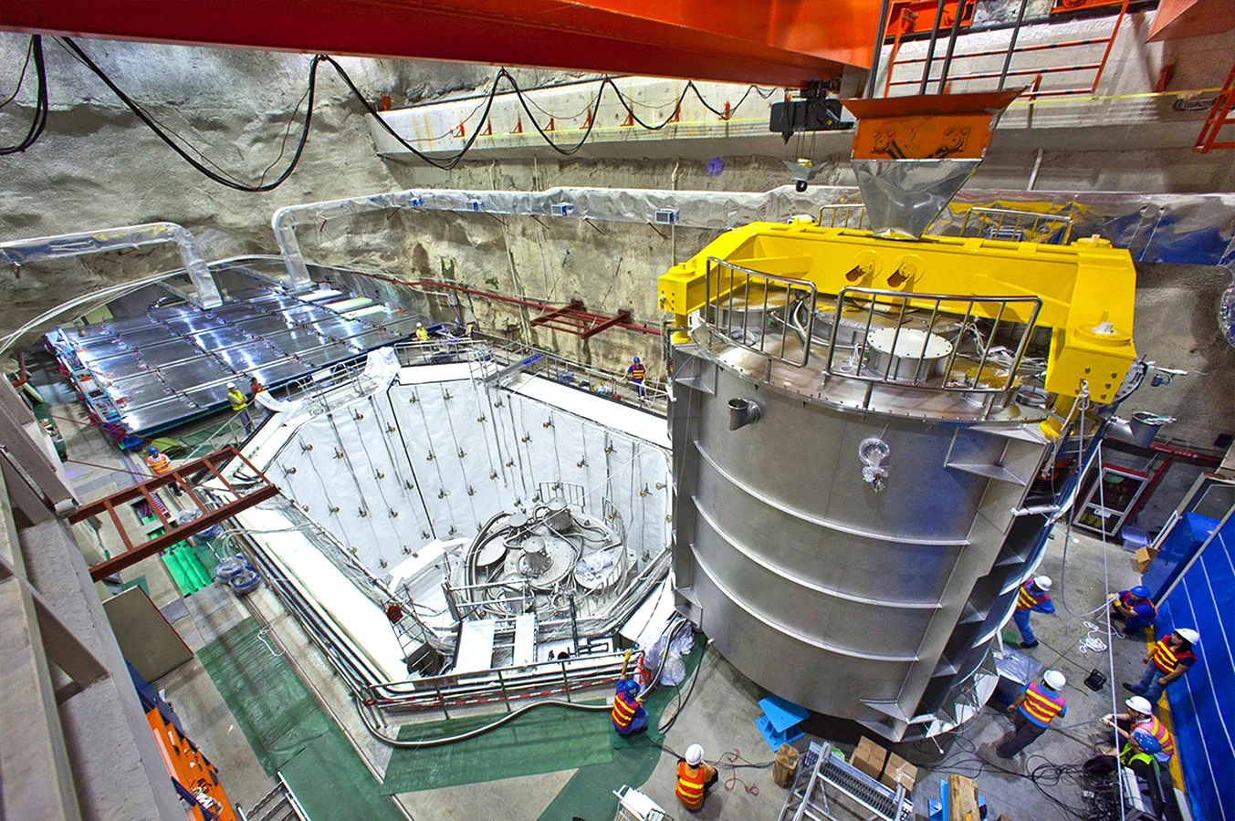 Moving AD detector into AD pool - Daya Bay, China  2011 - client: US Dept. of Energy/LBNL Physics/China