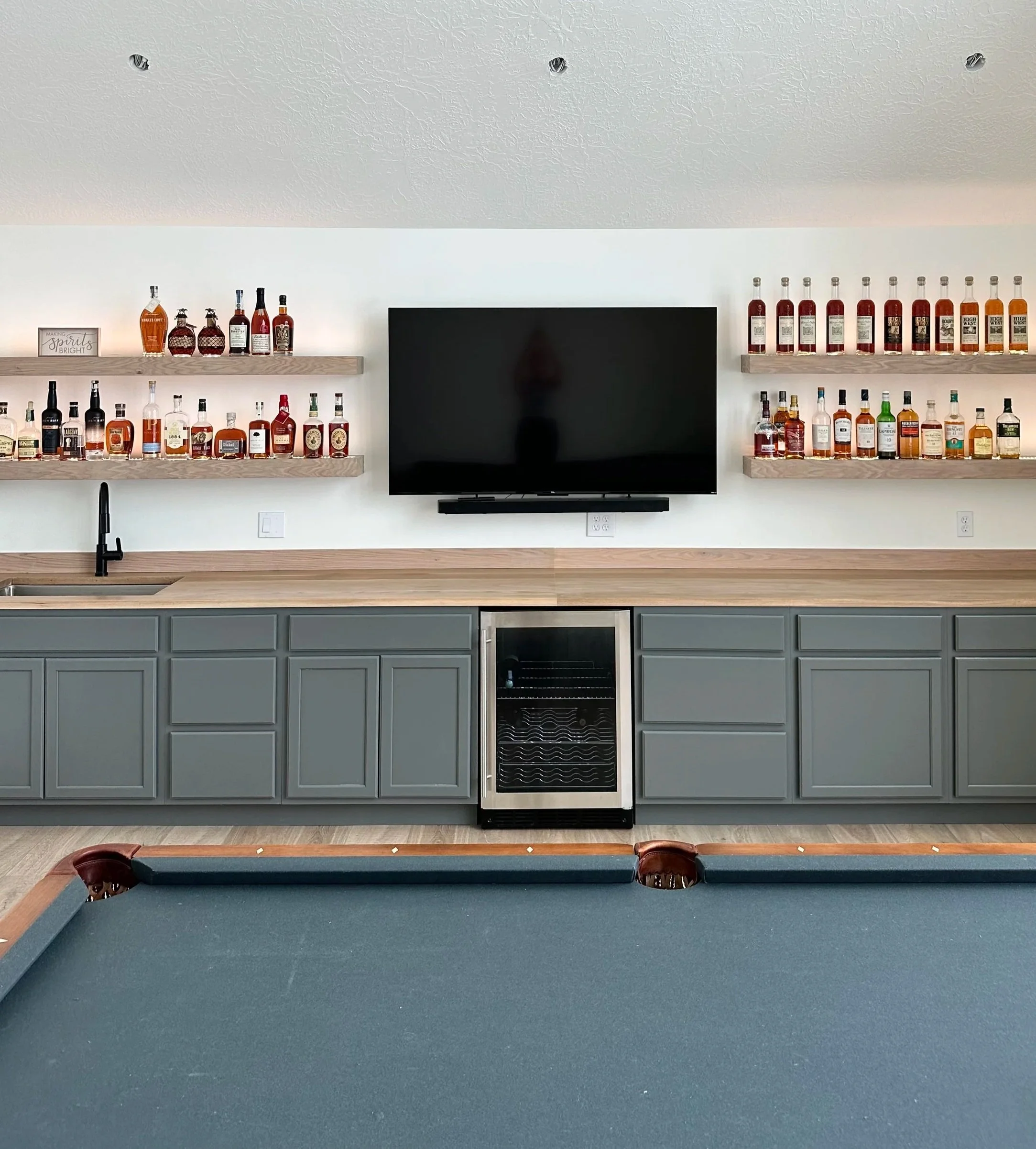 Billiard Room Bar.jpg