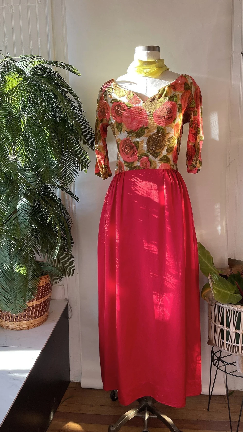 1950s Crimson Floral Embroidered Maxi Dress (Fits M) | Vintanthro Modern &  Vintage