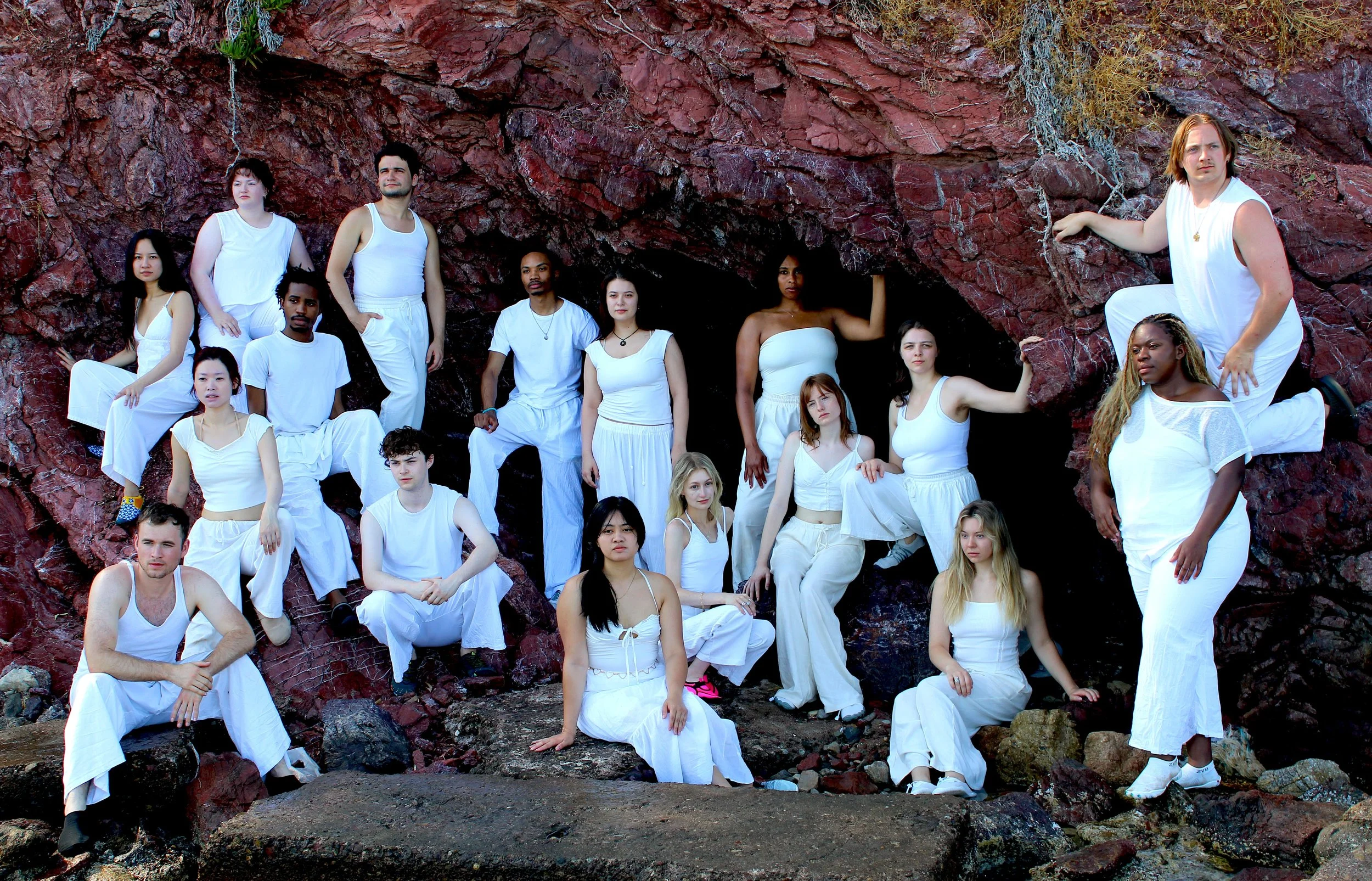 GSAI25fullcastcave.JPG