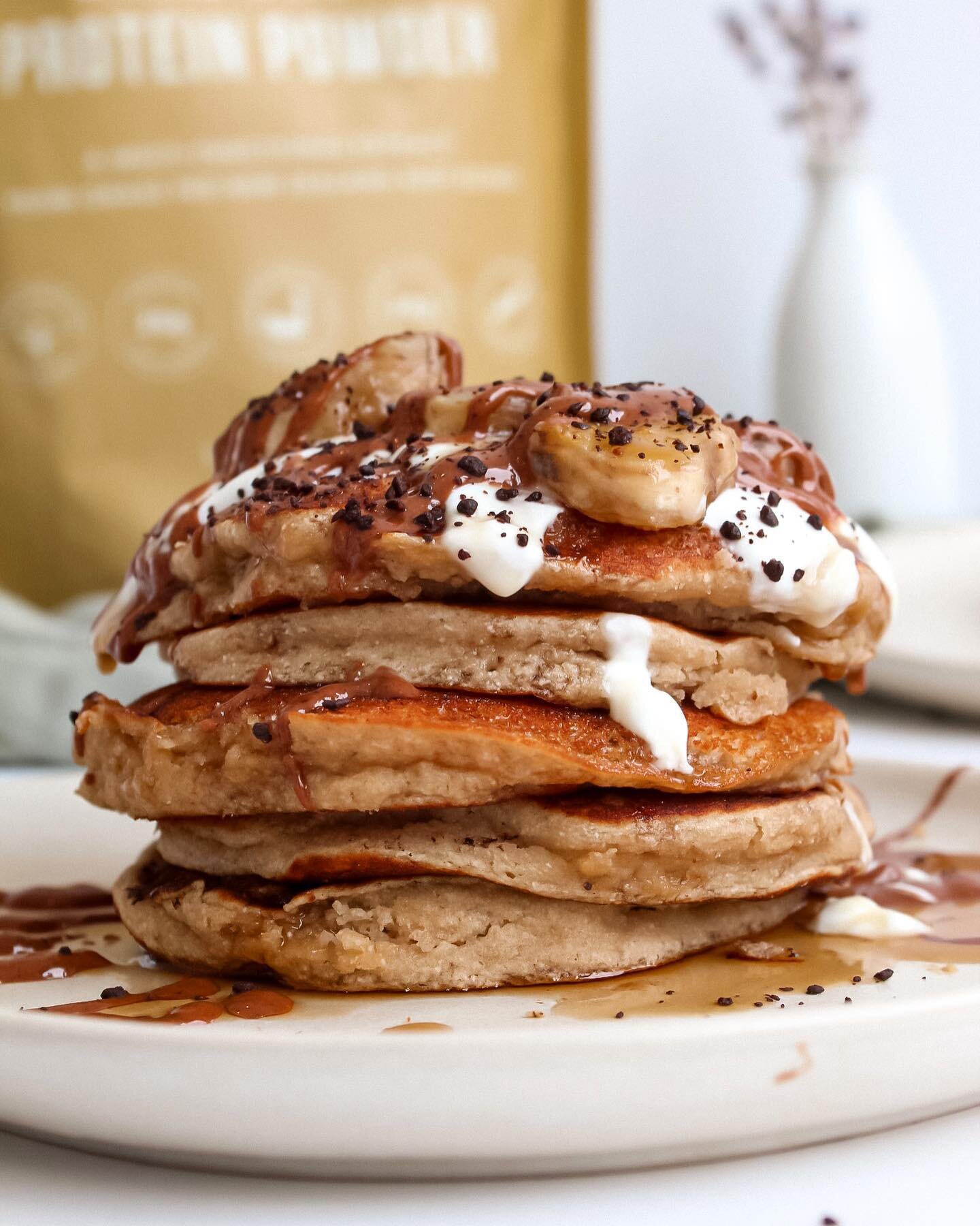 treat for your mumma this Sunday with these high protein gf SALTED CARAMEL BANANA PANCAKES 🫶

Light, fluffy pancake 🥞 PERFECTION - with the @mitchells.nz bone broth protein powder giving that delicious flavour! Give them a go by searching up &lsquo