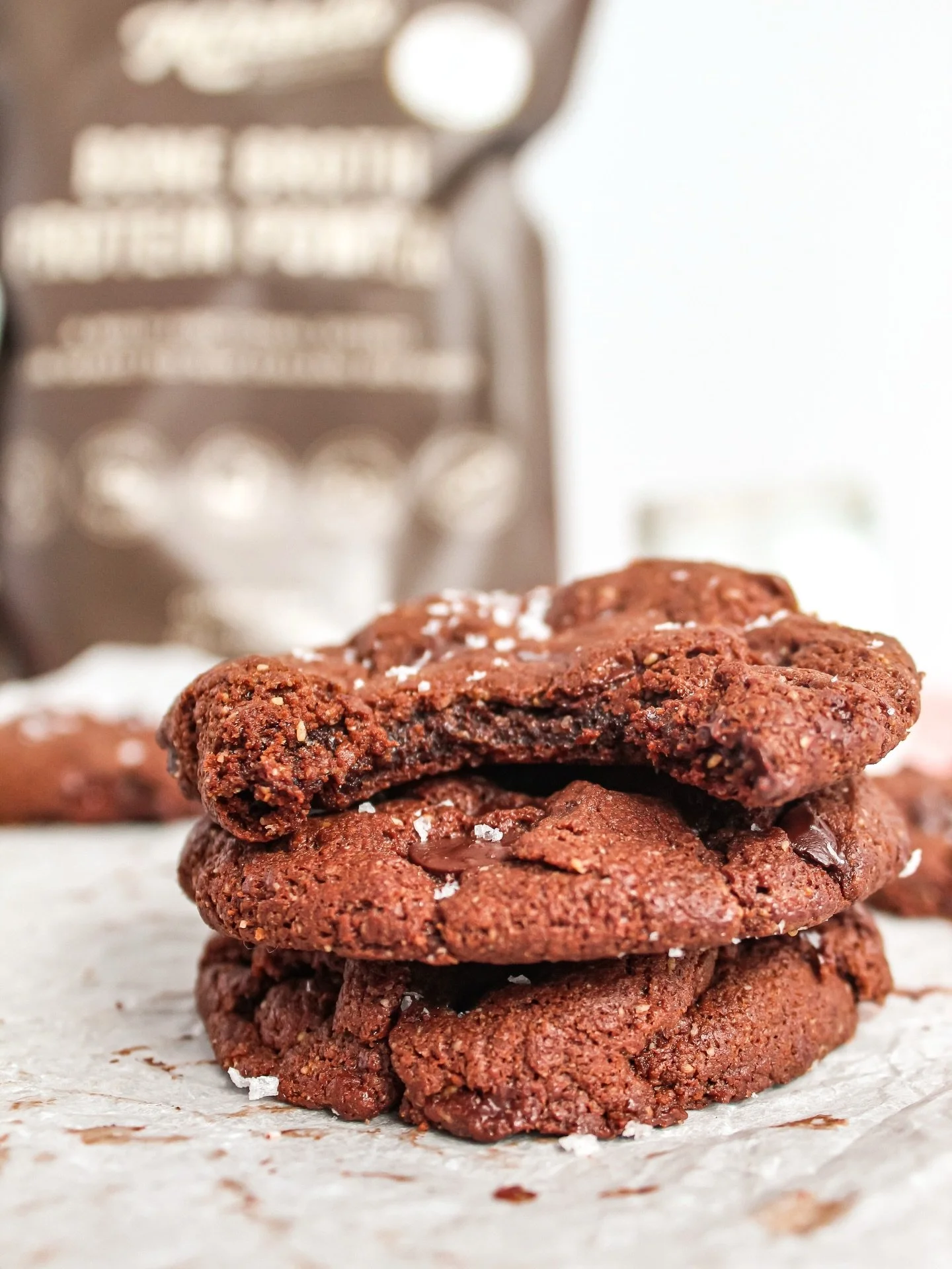 making gf high protein cookies (with POOLS of chocolate) as my meal prep sounds pretty good to me .. 

It&rsquo;s the return of everyone&rsquo;s favourite single serve paleo chocolate protein cookie, but made into a big batch !! Egg, grain, gluten an