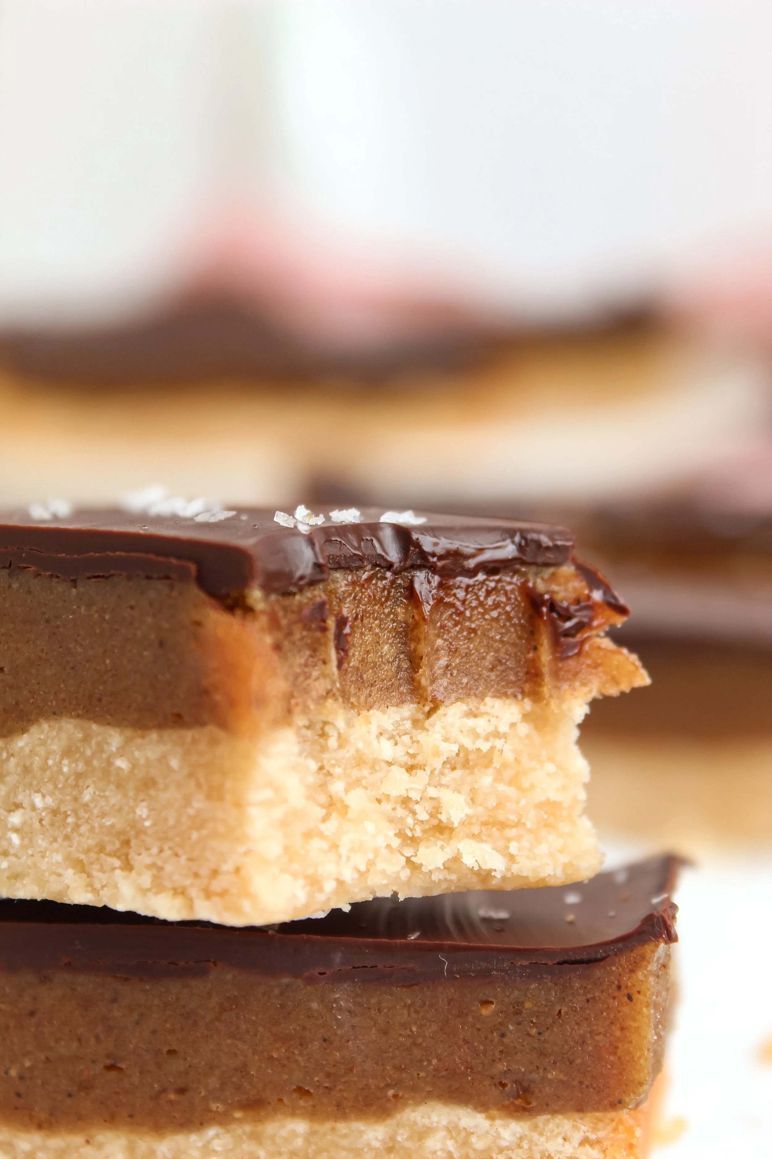 chocolate sticky date bars