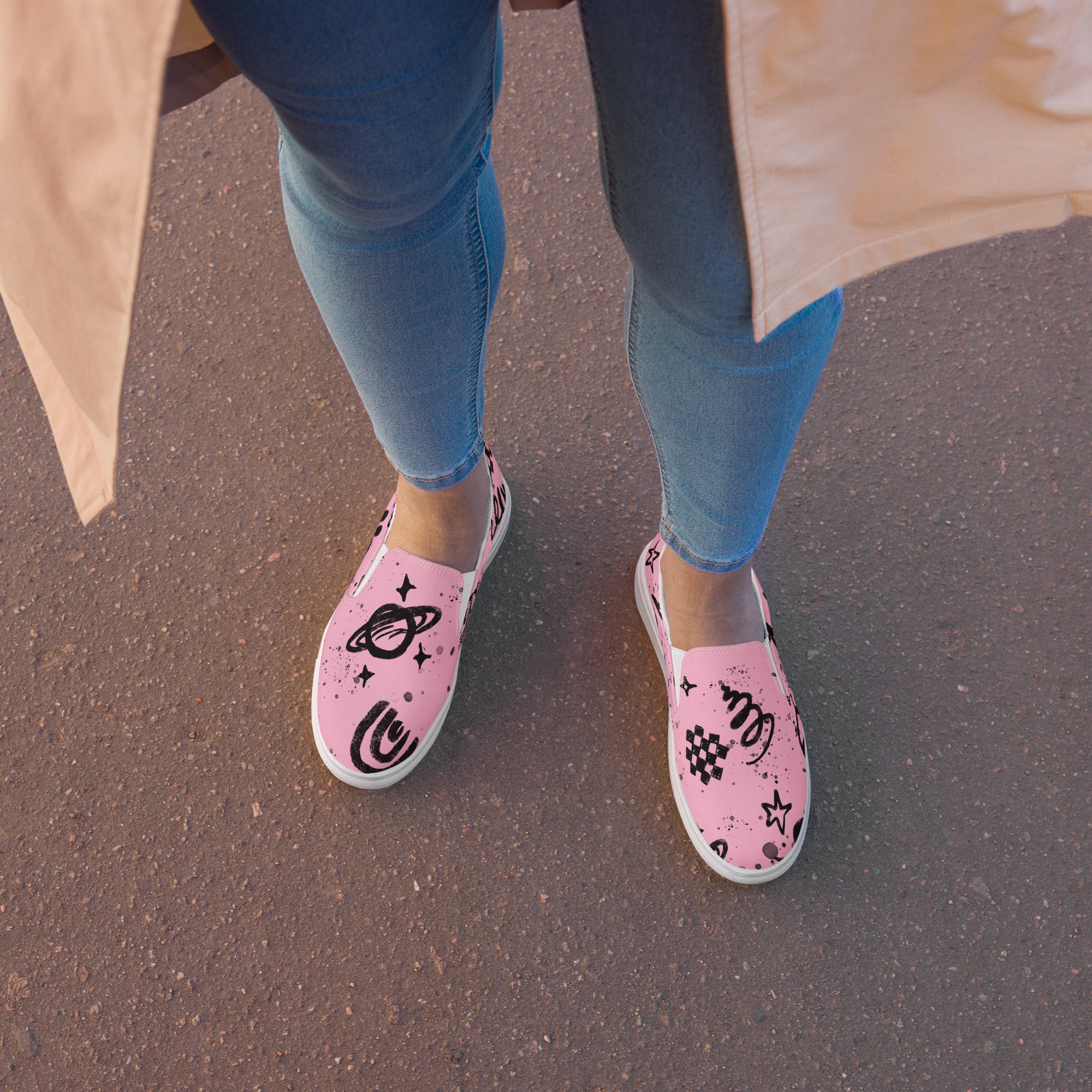womens-slip-on-canvas-shoes-white-front-62fc3d9a00398.jpg