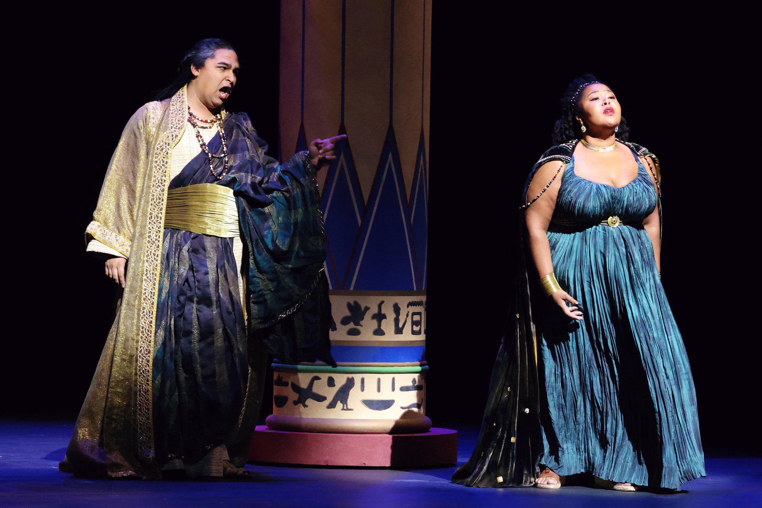 18-Apprentice Scenes Nt 2-Curtis Brown for the Santa Fe Opera 2023.jpg