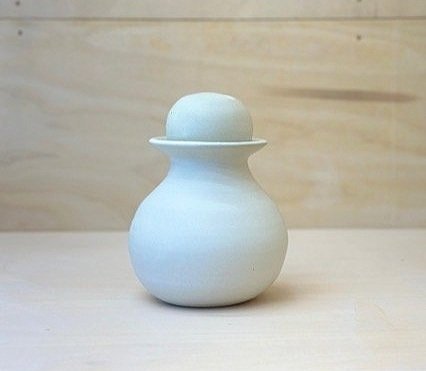 large round vessel with lid