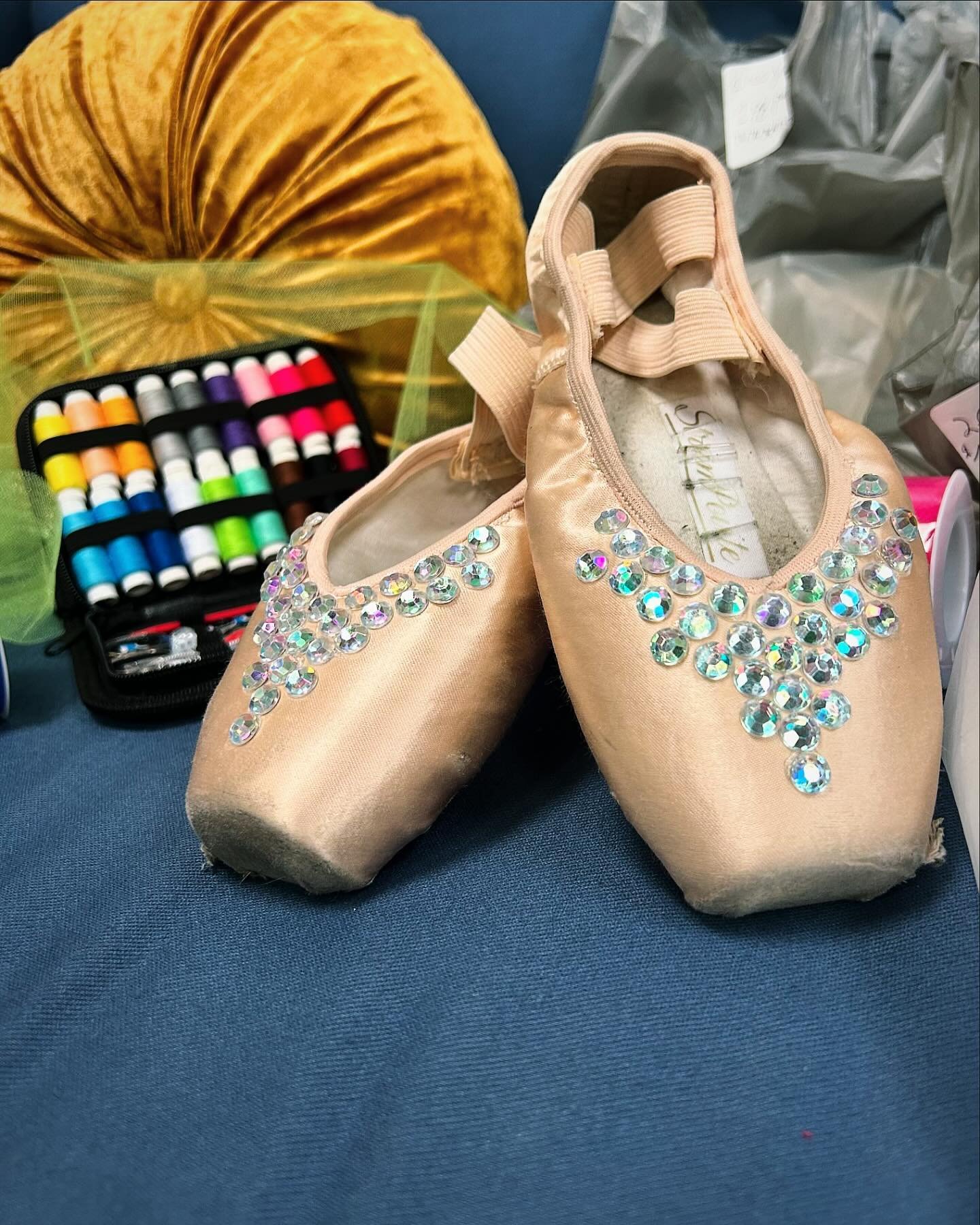 It&rsquo;s beginning to look a lot like&hellip;&hellip;. SHOWTIME!!!! 🤩

#cinderella #finaltouches #sewing #rhinestones  #ballet #pointeshoes  #ballet #performance #june #2024 #florida  #dancestudio #tickets #ticketsonsale #performingarts