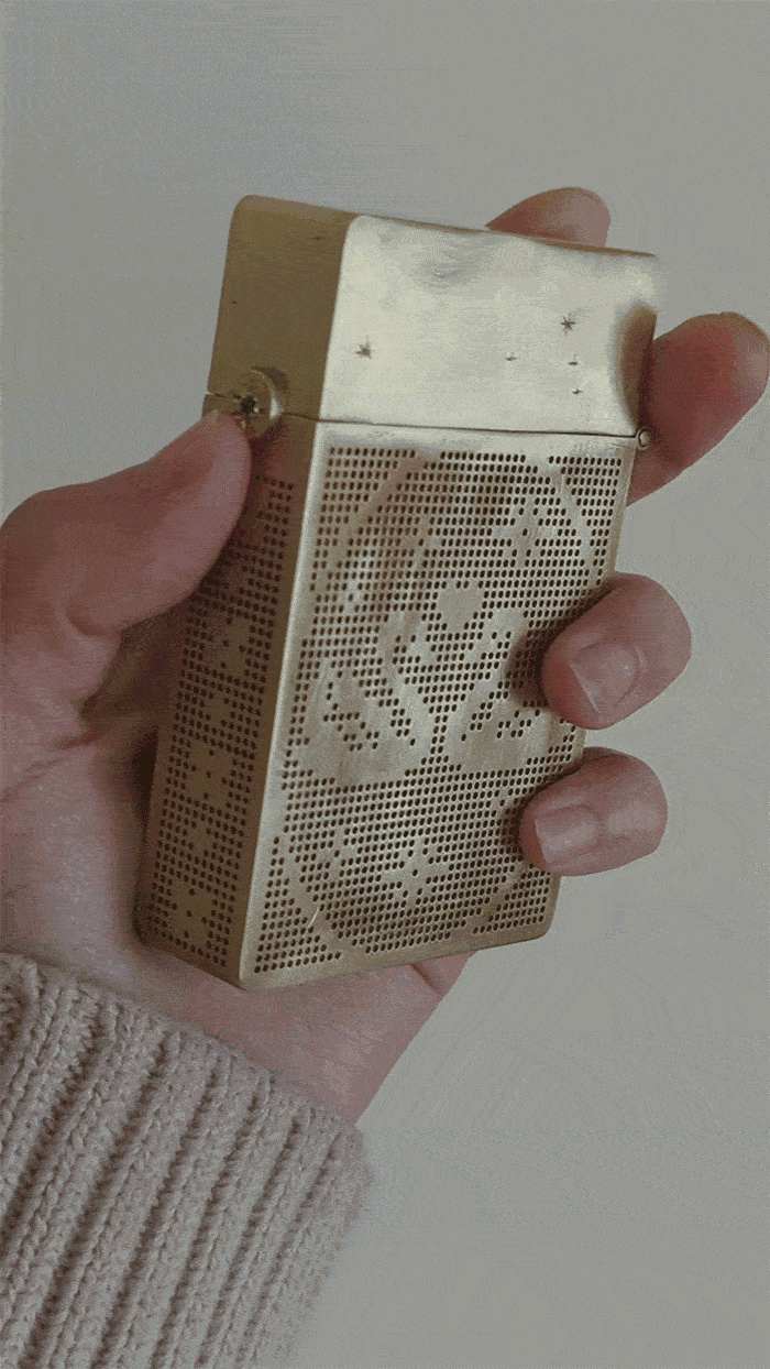 cardcase_2.gif