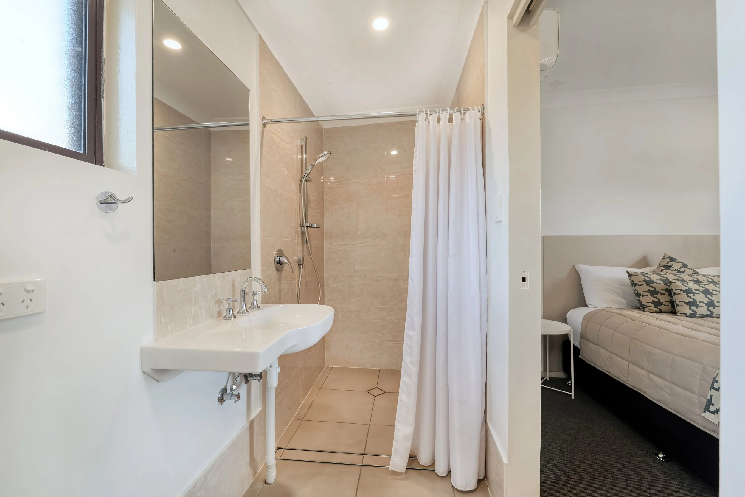 Queen Room 2 2025 1.jpg