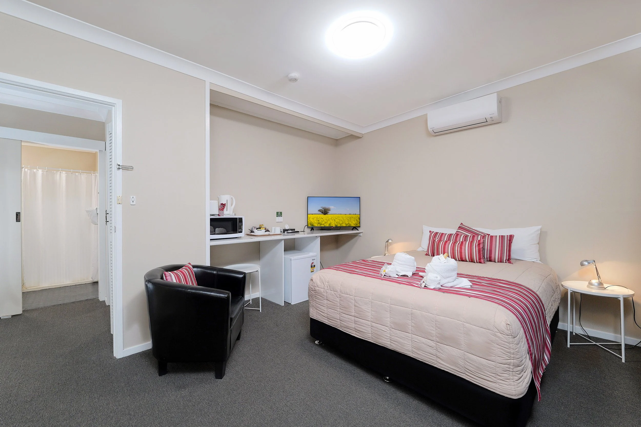 Twin Room 12 2025 3.jpg