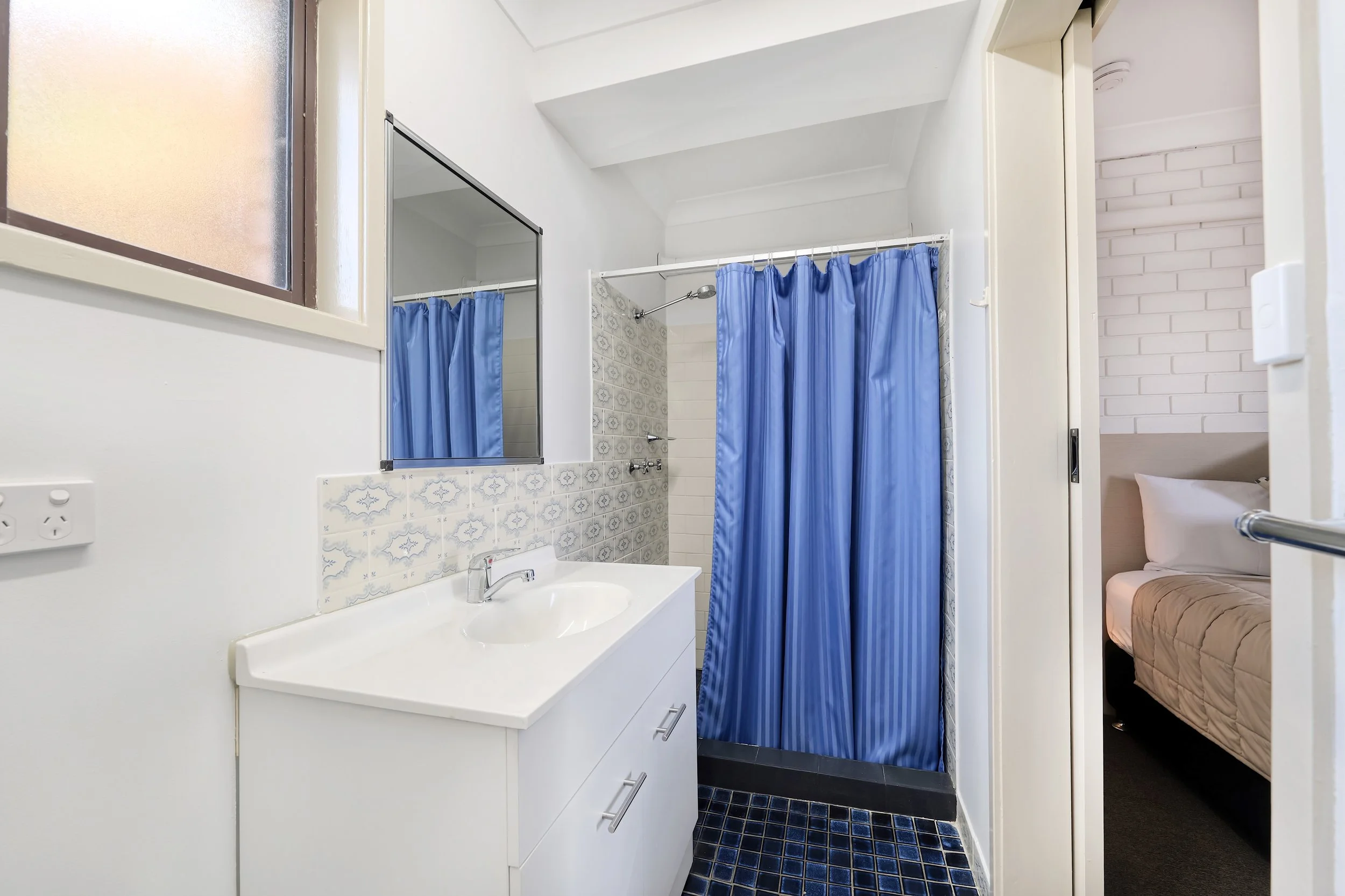 Queen Room 1 2025 1.jpg