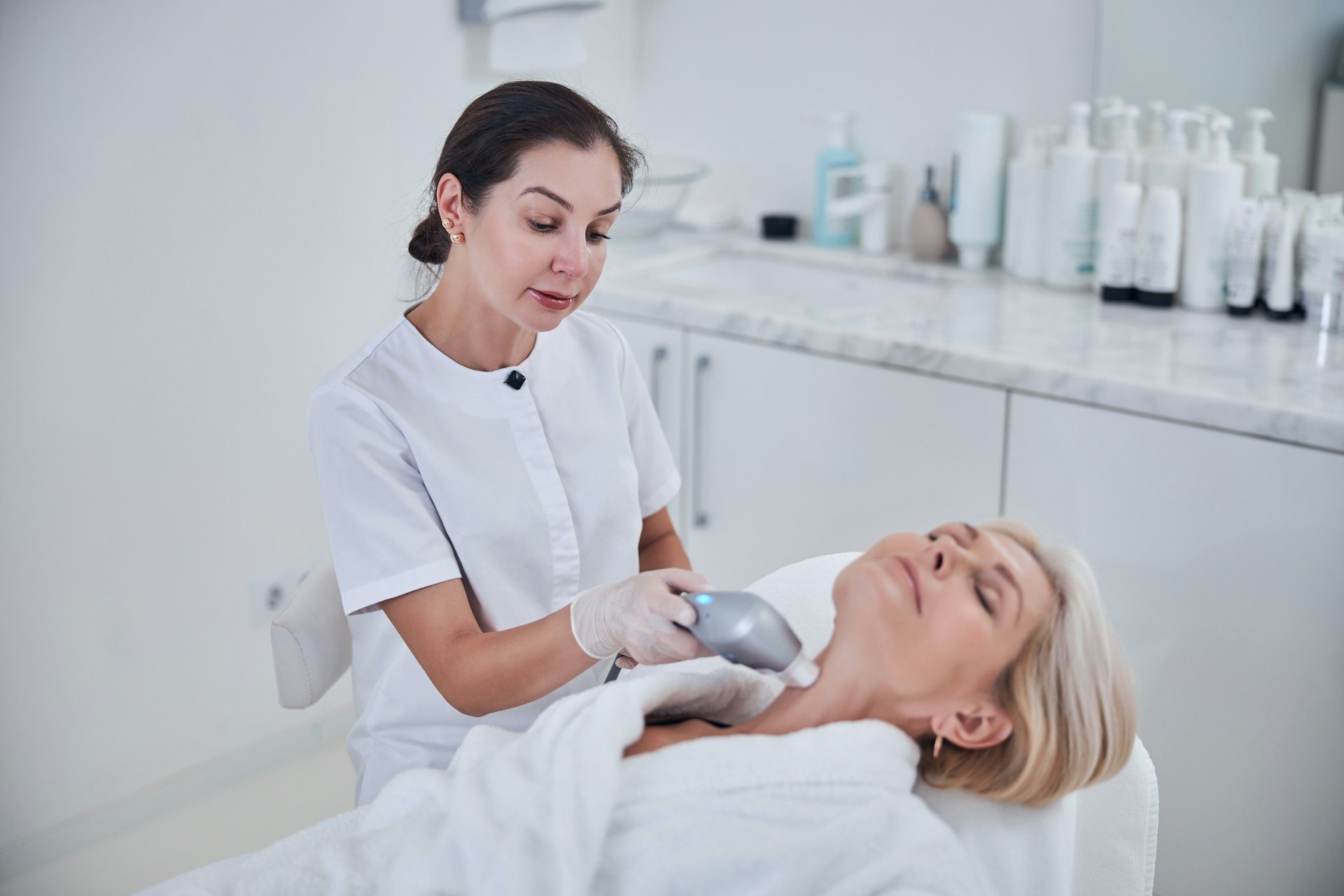 How a Beauty Skin Center Helps Transition to Cooler Days