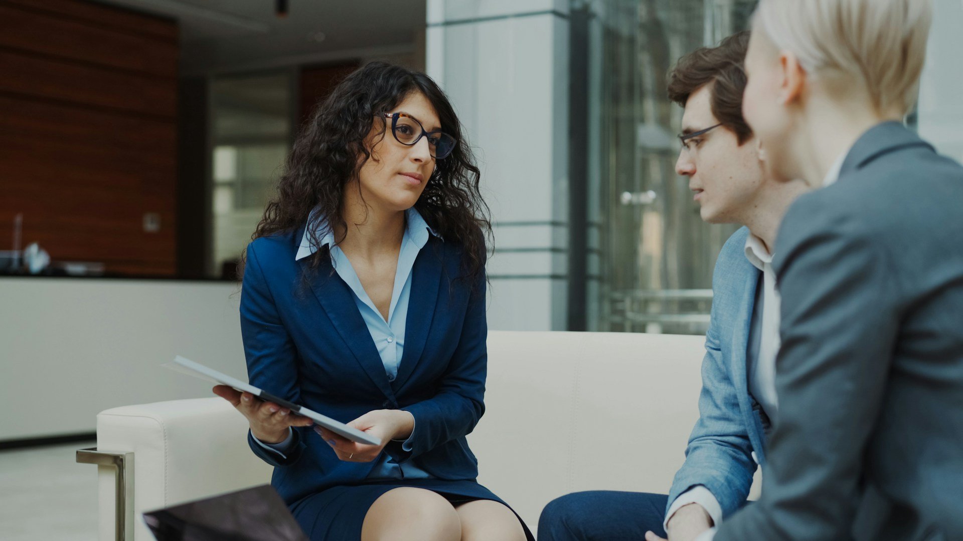 How to Talk with a Family Court Attorney Without Stress
