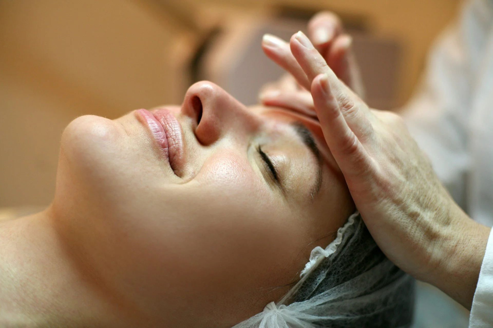 Choosing Skin Tightening Treatment for a Subtle, Natural Lift