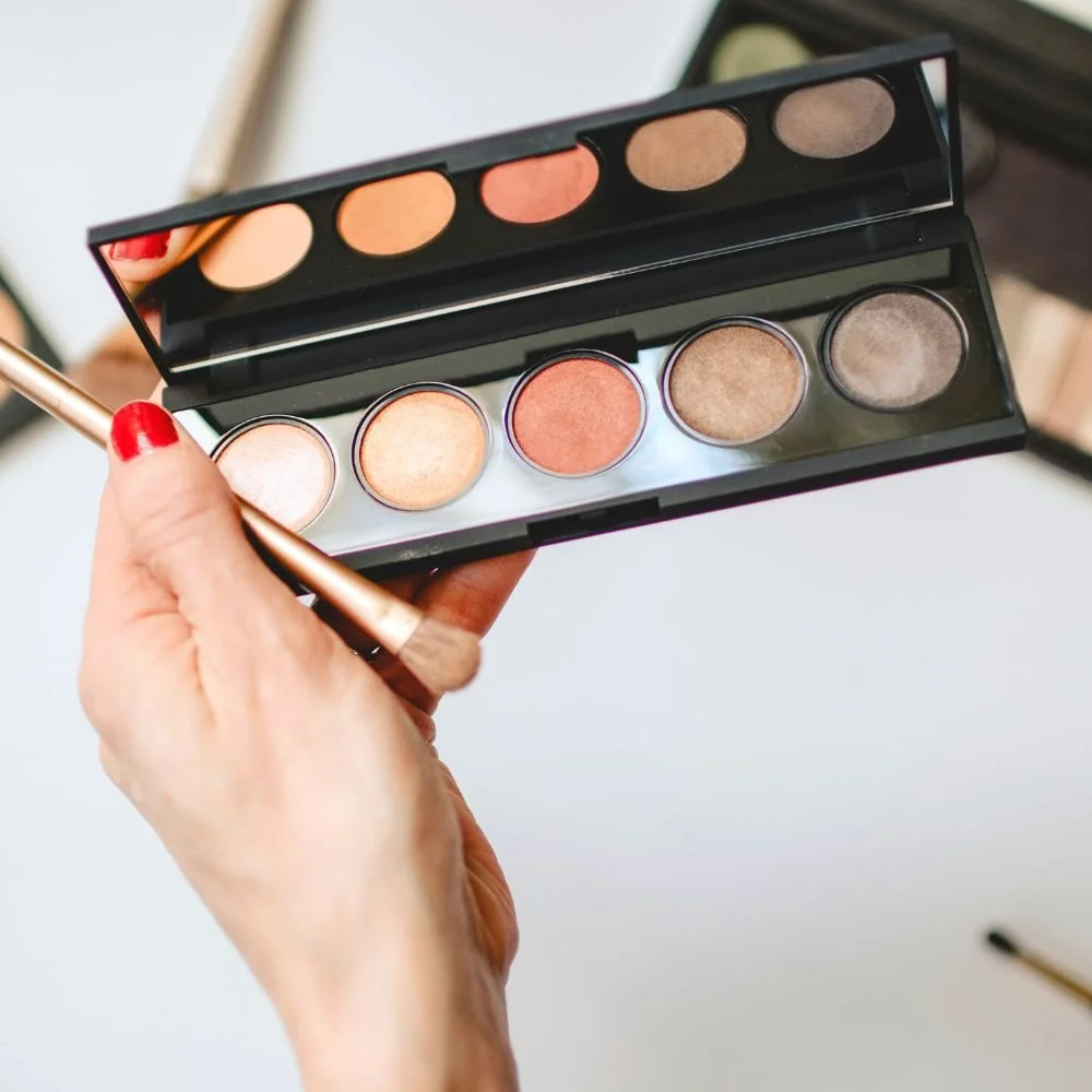 8 Toxic Eyeshadow Ingredients To Avoid and 8 Clean Alternatives To Try