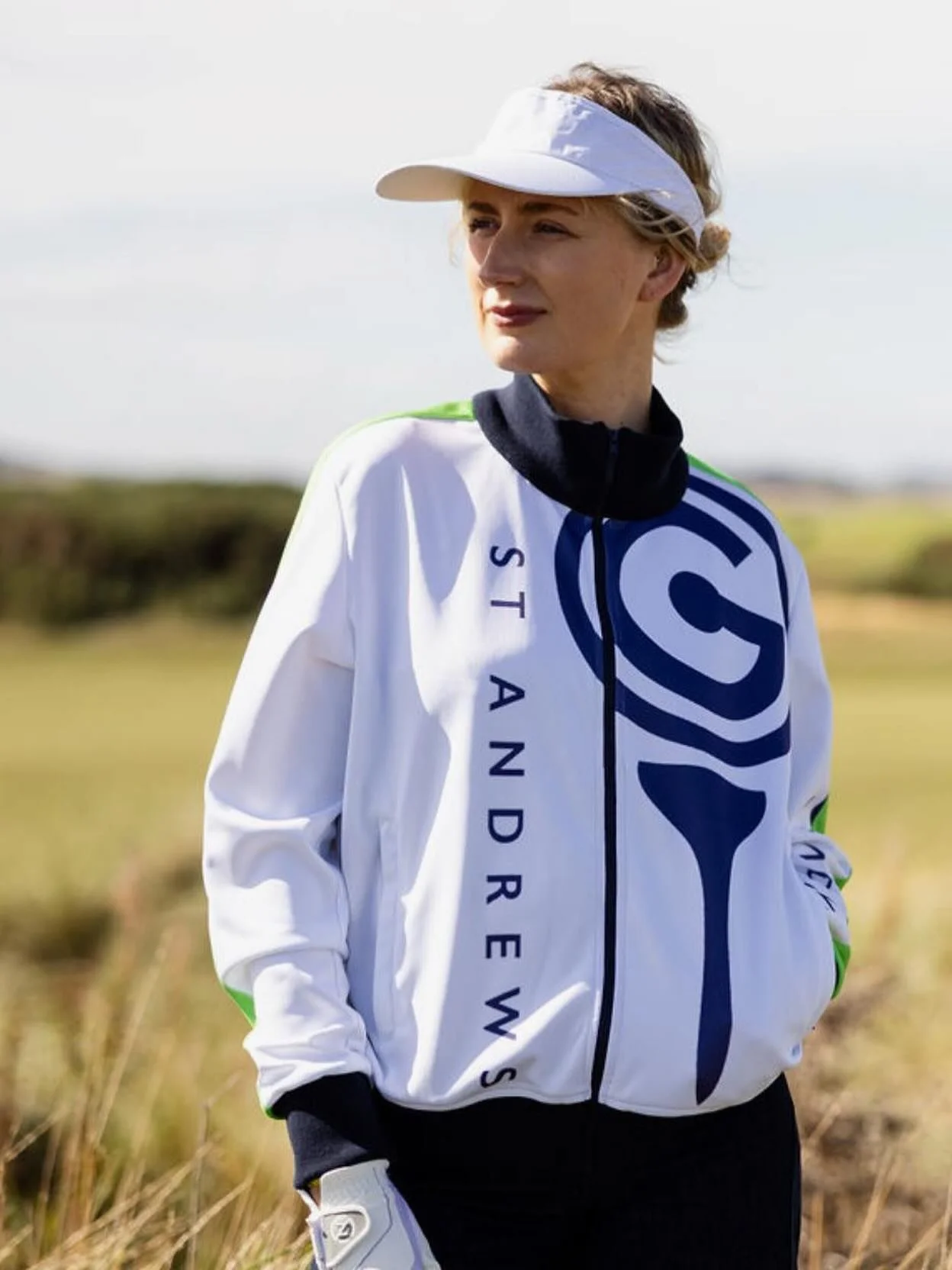After being rained off at the Dunhill links here&rsquo;s a drop of the latest Sports Jacket by Greatmaker. Flying off the shelves&hellip;DM for details! WELCOME 10 10% discount ! 

#greatmaker #greatmakergolf #greatmakerstandrews #golfclothing #golff