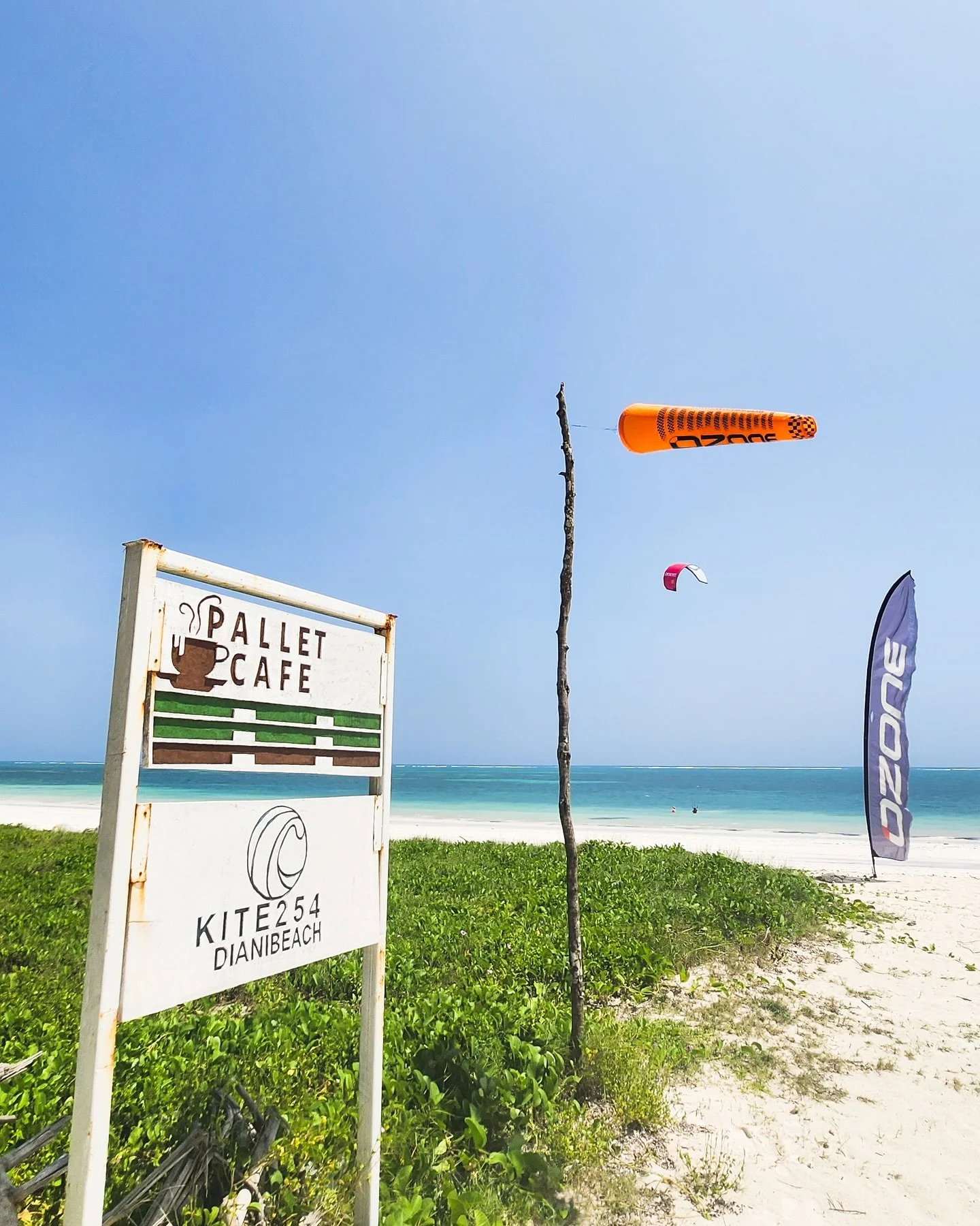 Kaskazi season is around the corner 👀 So we thought it&rsquo;s a good idea to share a couple of fun facts about this season! 

1. Timing ⏰
Kaskazi season typically runs from mid December to mid March! 

2. Weather Conditions ☀️
Expect hot and sunny 