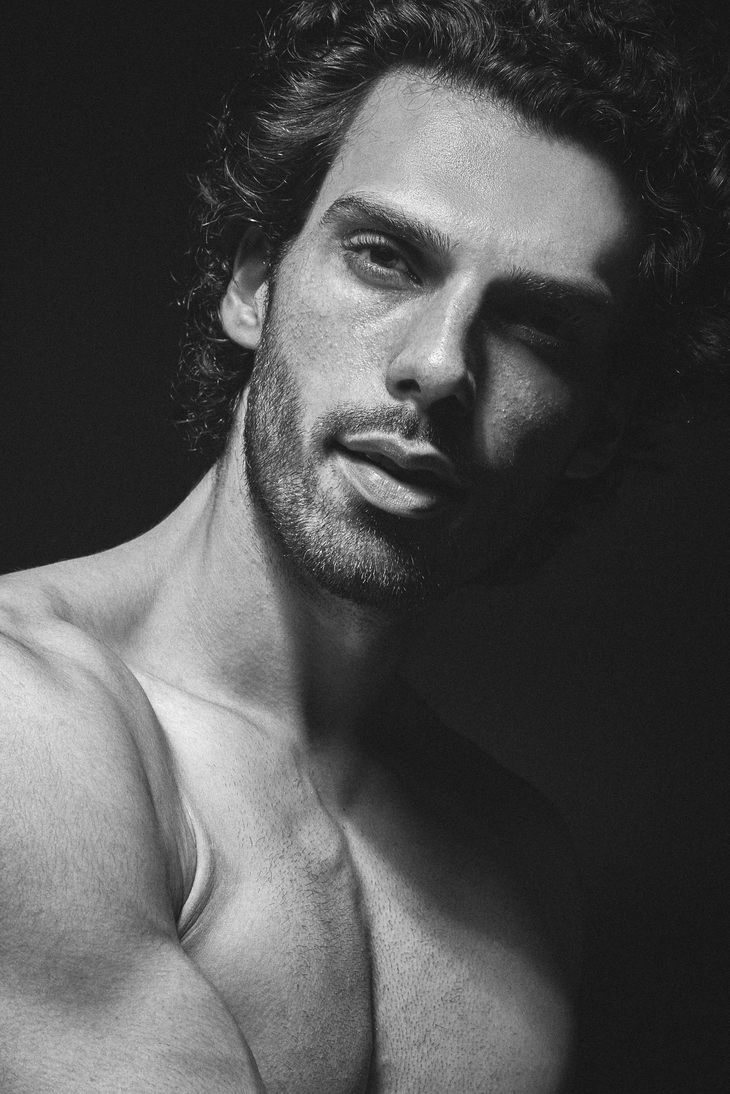 ANUJ 201816303 copy.jpg