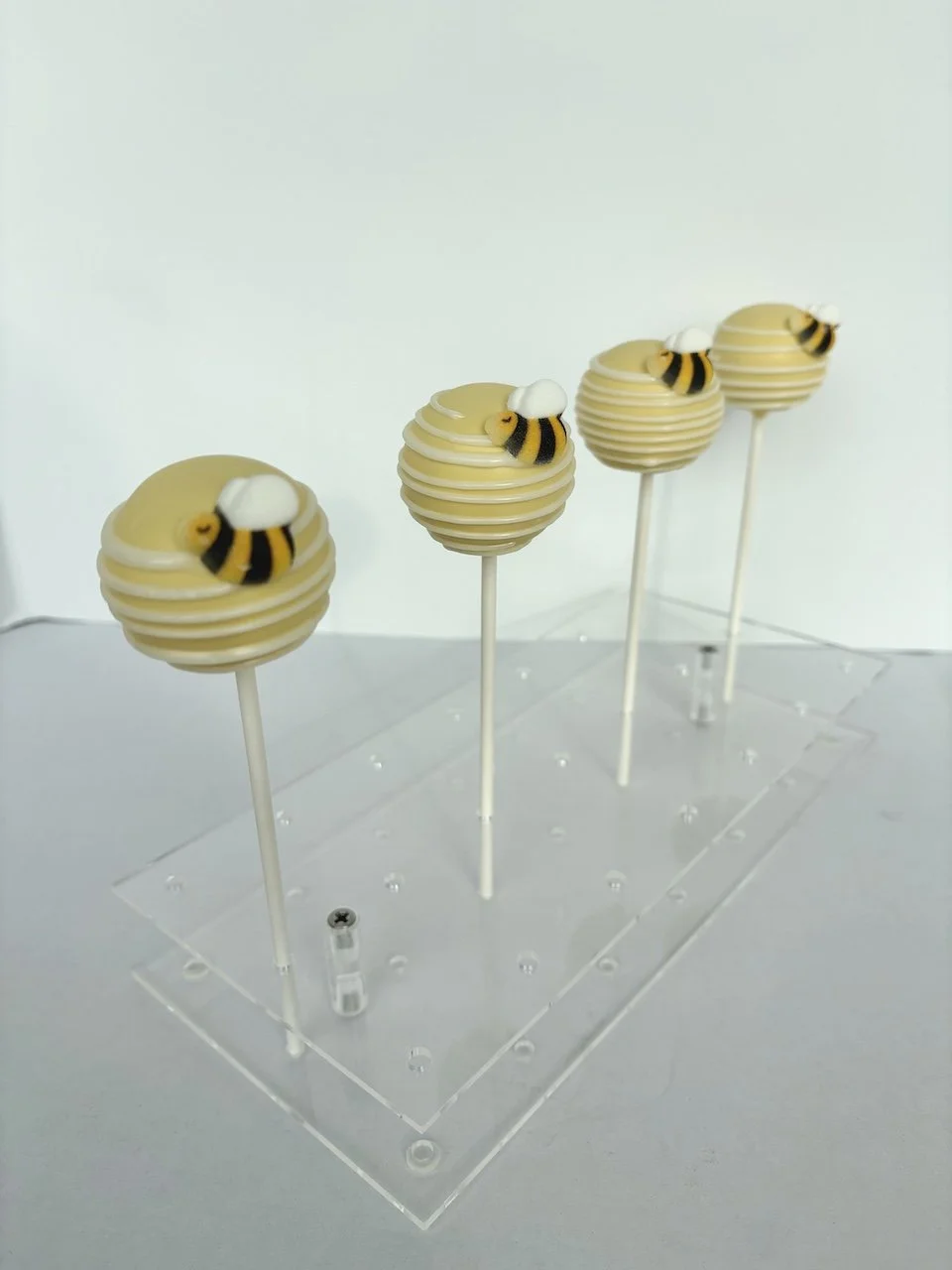 Bumble Bee Cake Pops - Yellow.jpeg