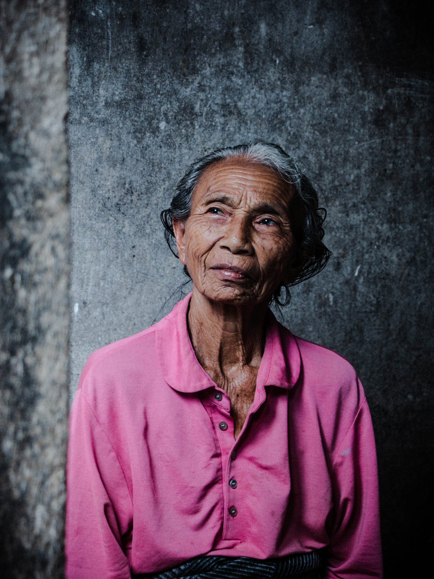 15 puntos - Balinese market woman.jpg