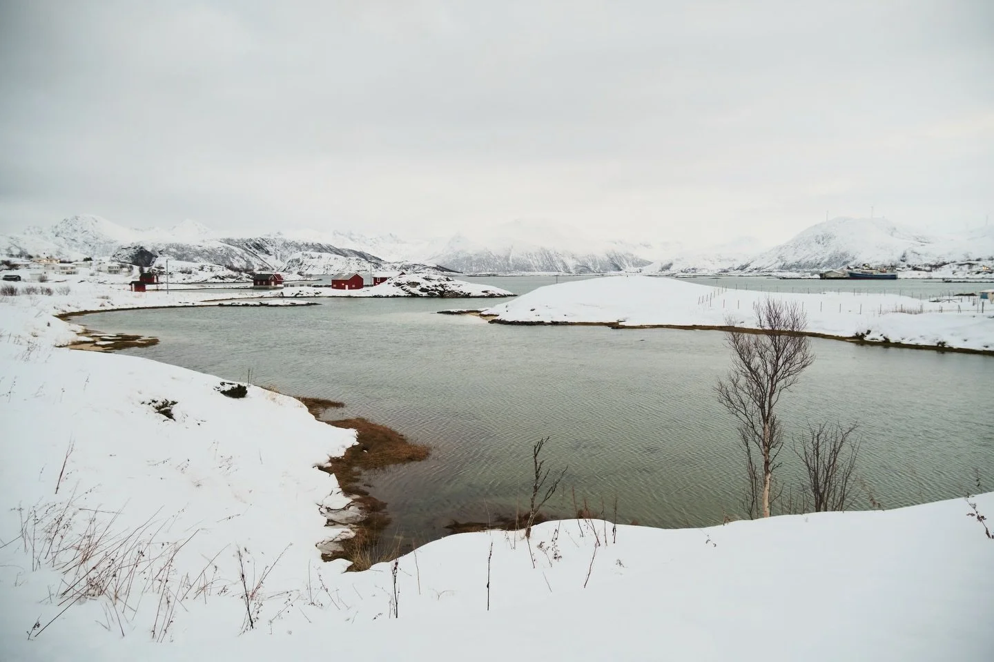Quelques photos de Norv&egrave;ge avant que l&rsquo;hiver ne soit compl&egrave;tement fini ❄️

#norvege #quietplaces #photographe #filmmaker