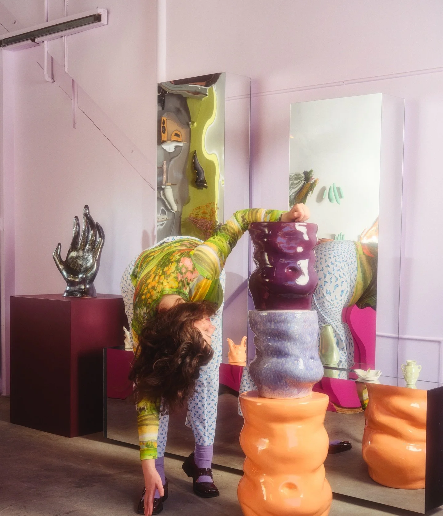 Moments 2025 was 2025-ing ✨ Hands down this year propelled my creative career both in and out of the studio and I couldn&rsquo;t be more grateful 😚💫
.
1. Fave portrait in my new studio
2. Mid viewing what would become my new studio-  terrified
3. S