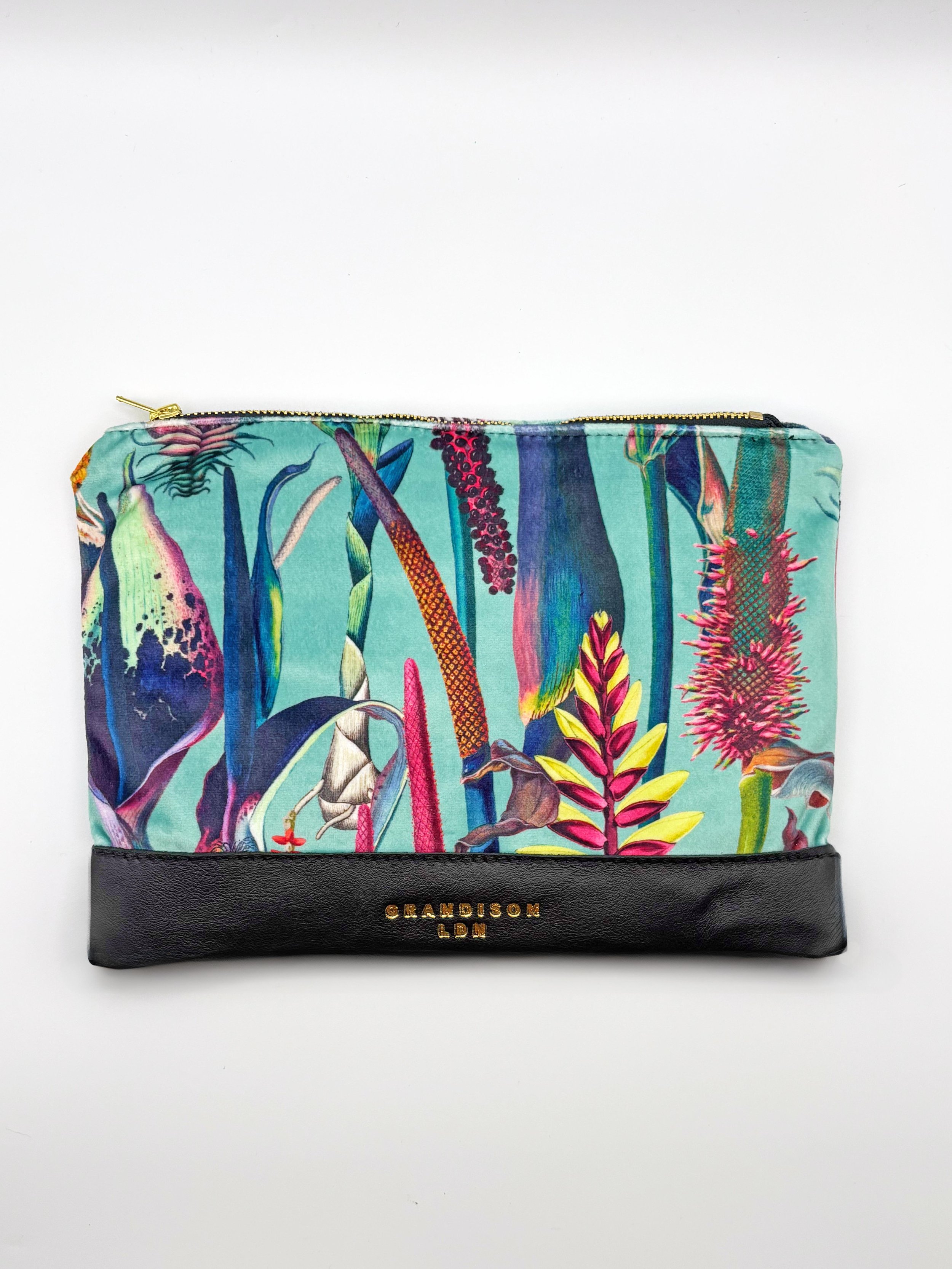 1)Pouch-blu velv frnt .jpg