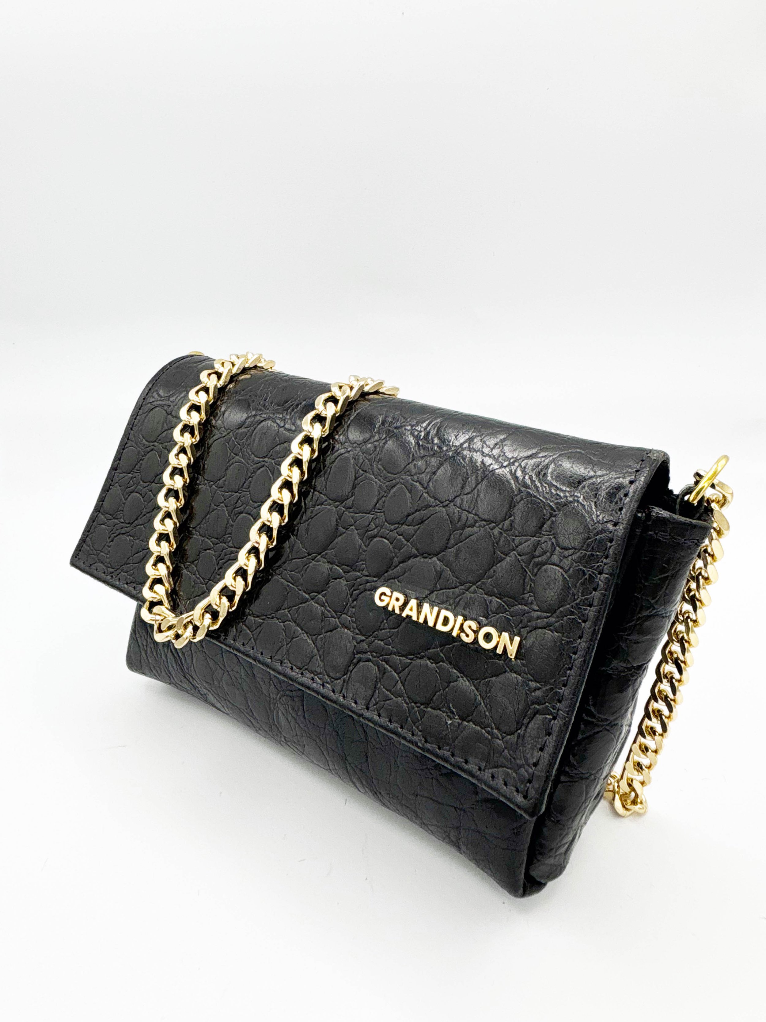 croc_Black_logo_frntside_chain..jpg