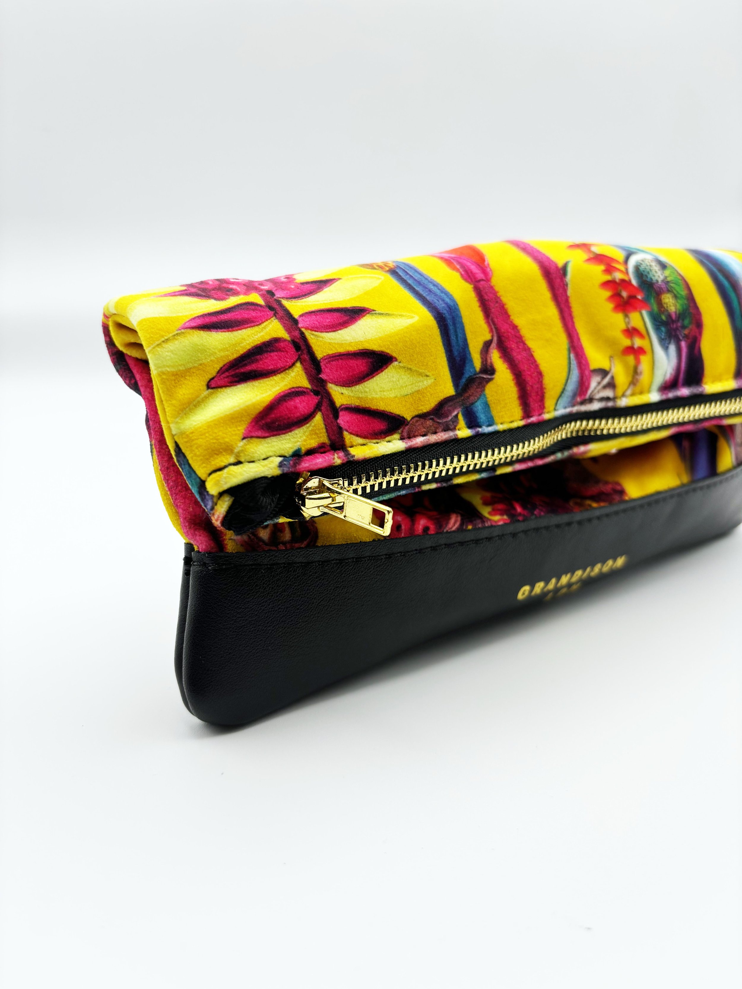 1)Pouch-yel velv side half view .jpg