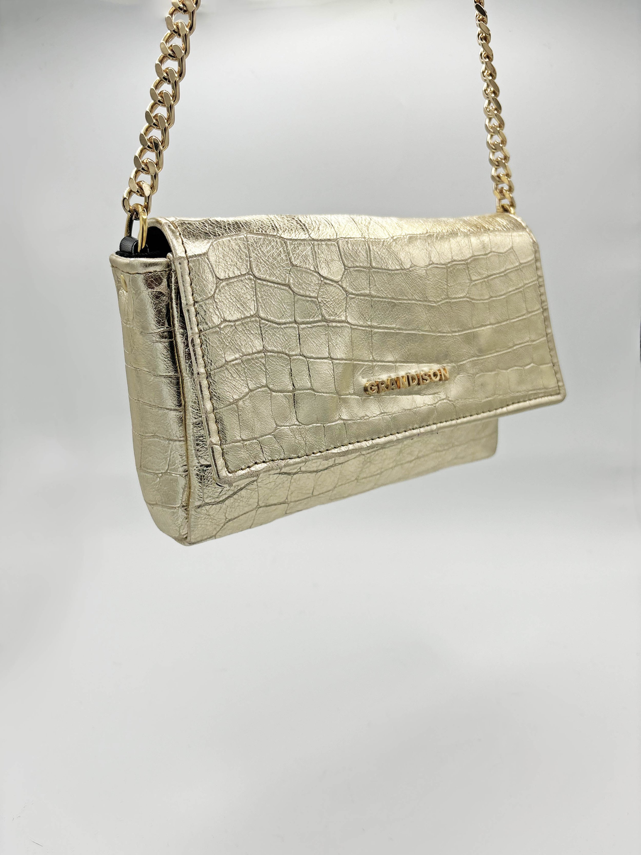 Croc_Gold_Lthr_frntside _chain_hang.jpg