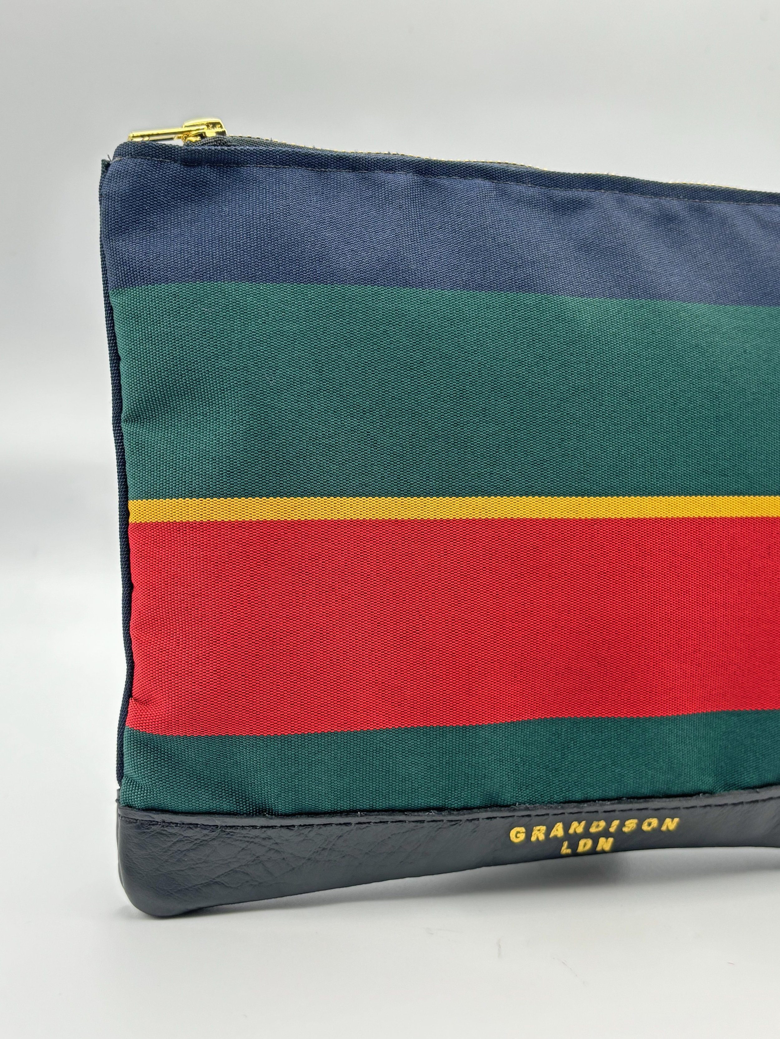 6)Pouch-stripe half flat.jpg