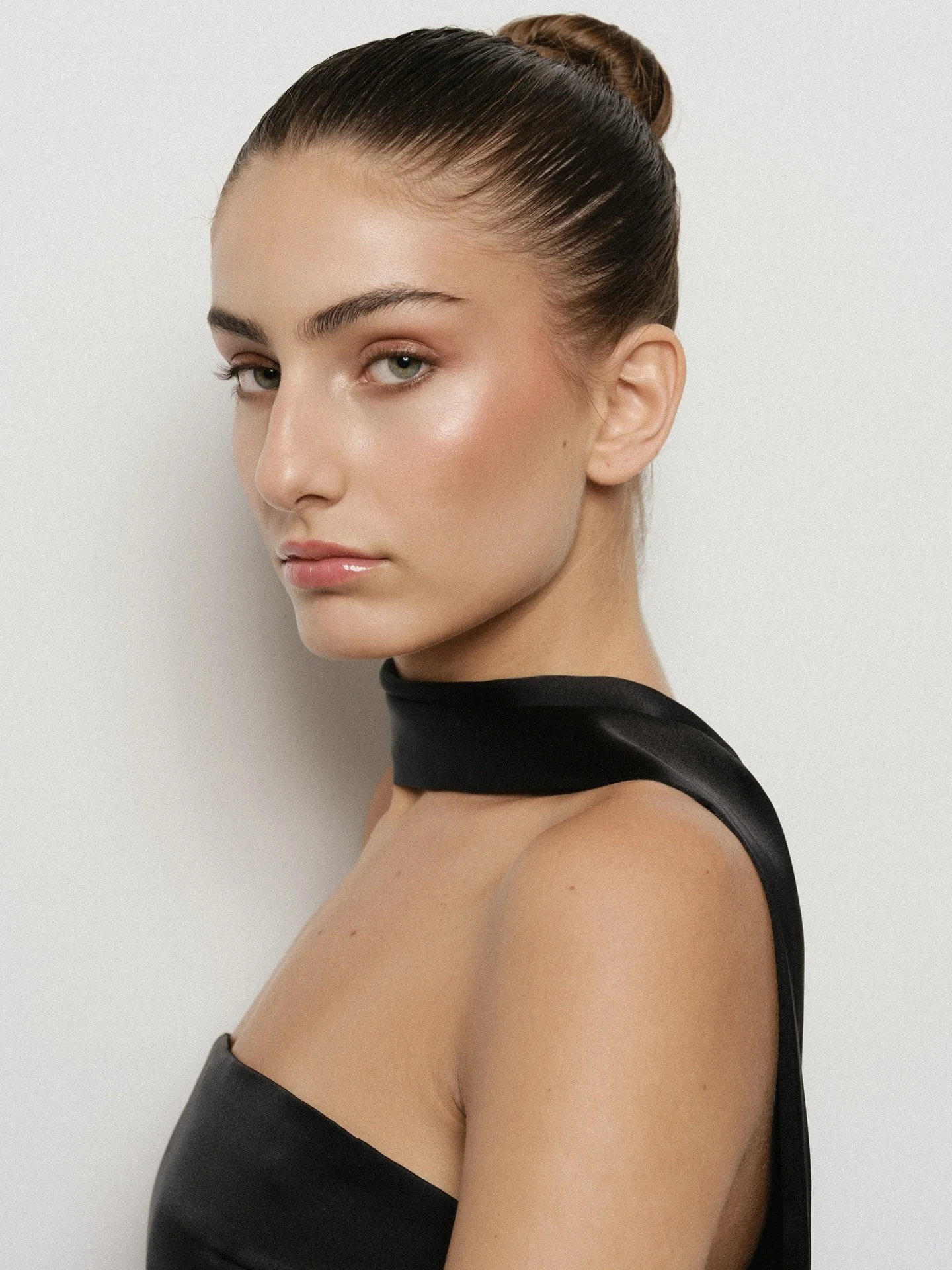 @pauladelapuentee x @unomodels 
.
.
.
#modeltest #bookdemodelo #bookprofesional #sesionfotografica #sesiondemodelo #fotografomadrid #madridphotographer #spanishphotographer #agenciamodelos #retratoprofesional
#shootingmodel #fashionphotography #model