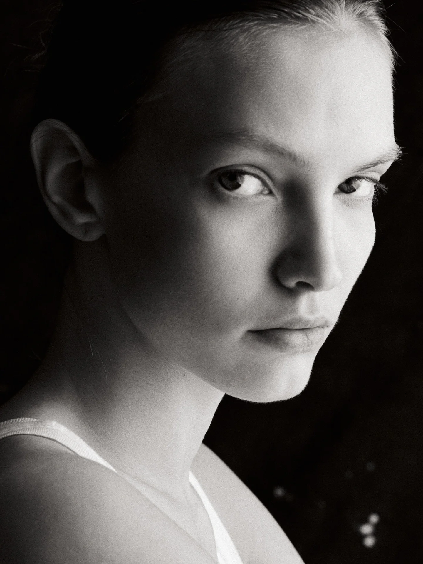 @o.dubitskaya x @unomodels // @fabbrica.milano @suprememgmtparis @chic_management @jeel_mgmt @gosha_g_o_s_h_a 
.
.

.
#modeltest #bookdemodelo #bookprofesional #sesionfotografica #fotografomadrid