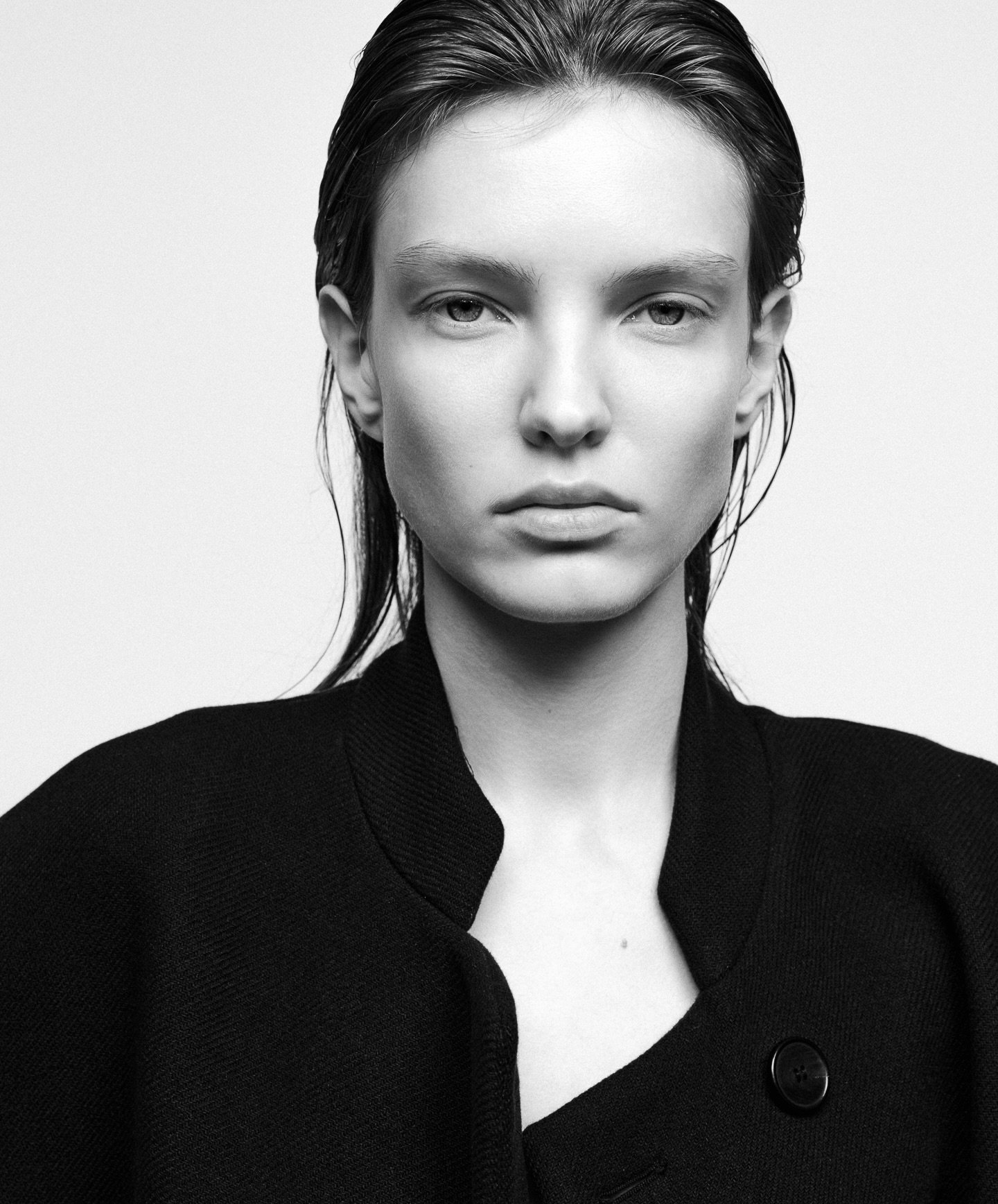 @o.dubitskaya x @unomodels // @fabbrica.milano @suprememgmtparis @chic_management @jeel_mgmt @gosha_g_o_s_h_a 
.
.

.
#modeltest #bookdemodelo #bookprofesional #sesionfotografica #fotografomadrid