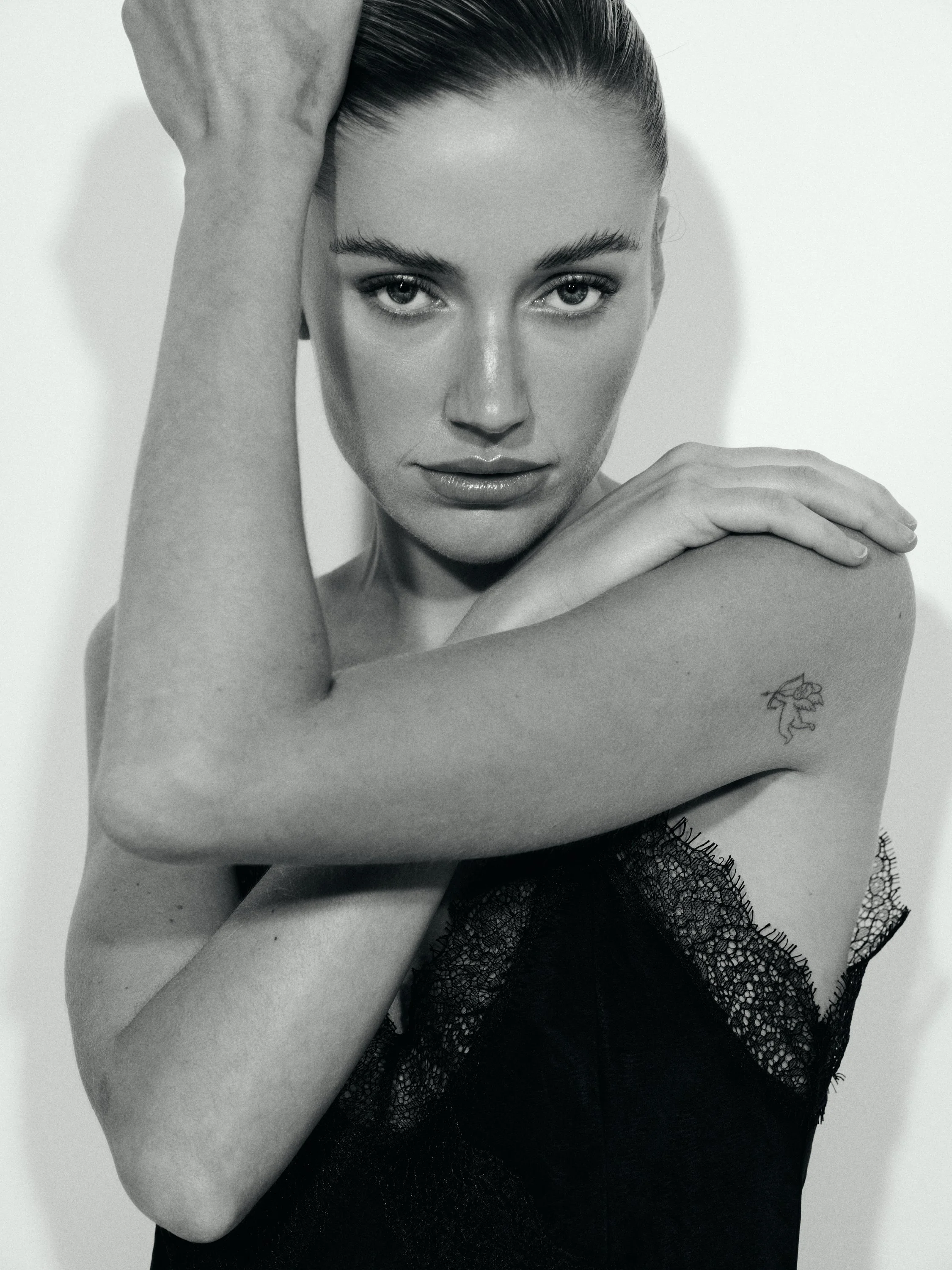 Bessie Joseph_x_Pablo Rodrigo Studio44545 1.jpg