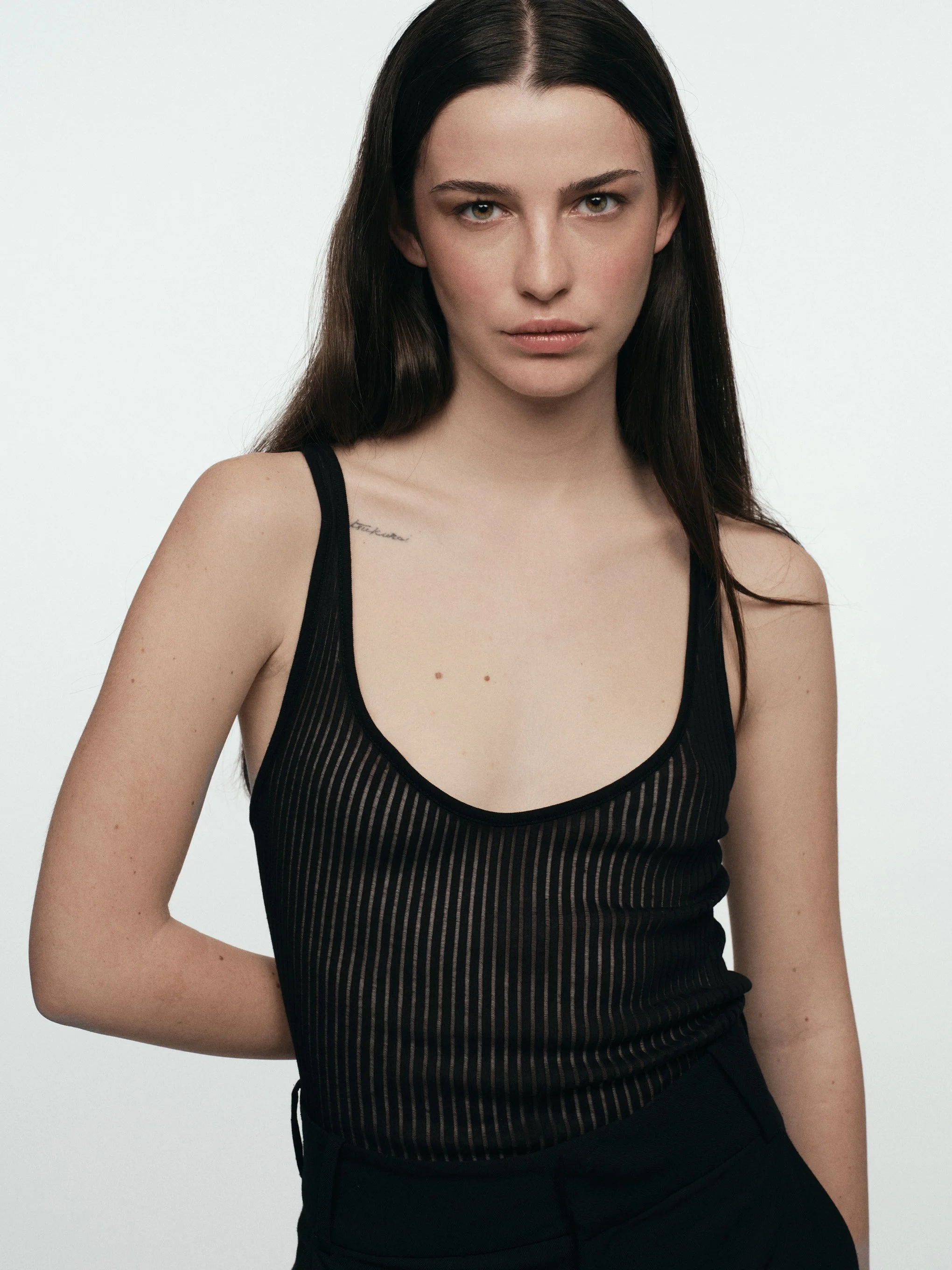 Lucía Valero_x_Pablo Rodrigo Studio40511.jpg