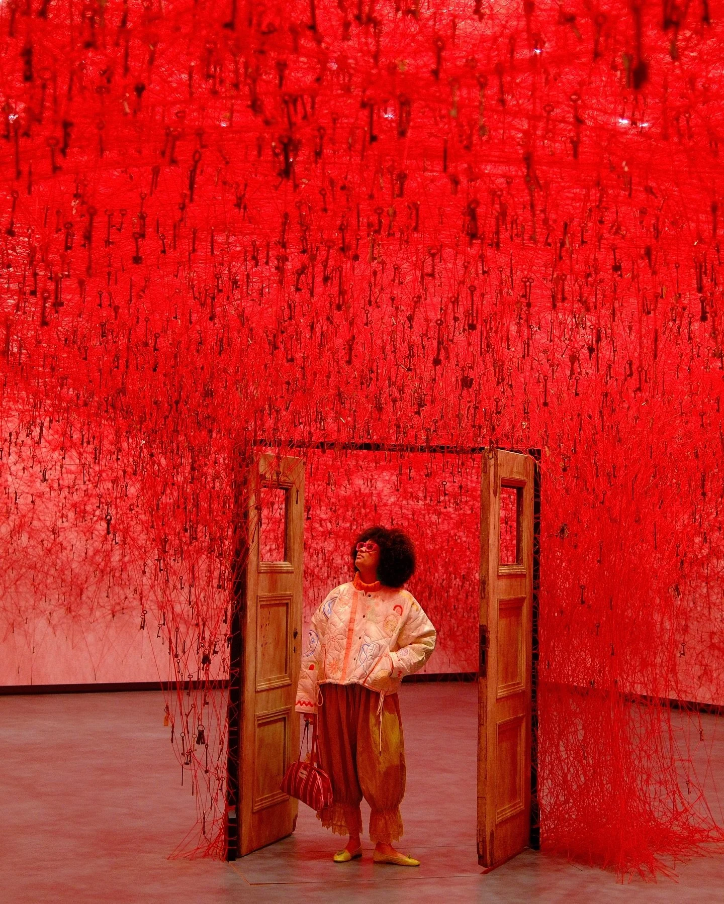 when the art is almost as good as the outfits 💅🏽 two afros, two missing earrings 😭 and two eclectically dressed girlies make for one very wholesome morning at the gallery 🥰 &hearts;️ 
.
.
.
.
 #dopaminedressing #colourfulstyle #springoutfit