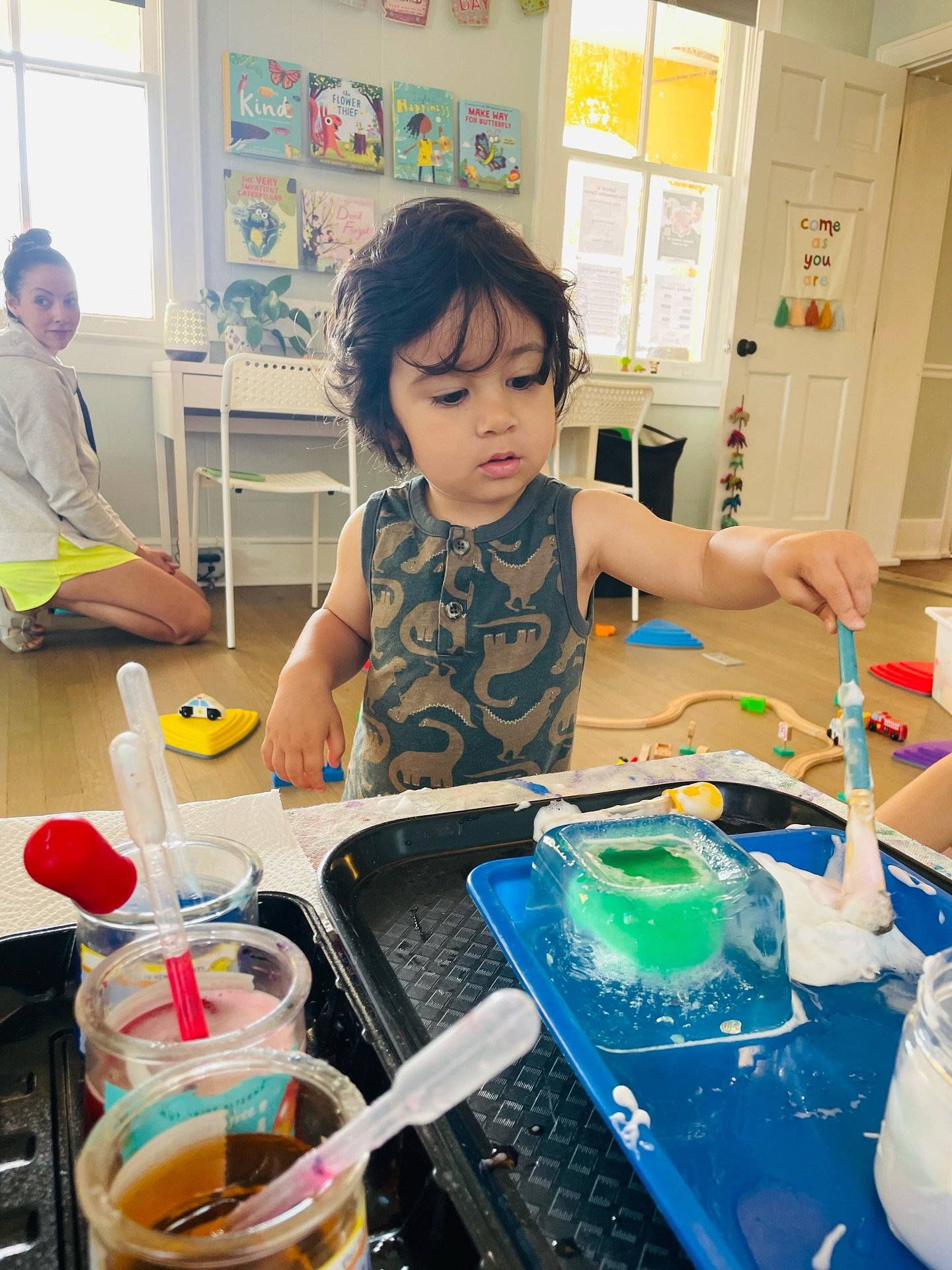 Simple materials. Time to explore. Permission to get messy. ✨ BIG MAGIC ✨

#sensoryplay #mindfulness #mindfulmoments #southernpines #moorecounty #becreative #beyou