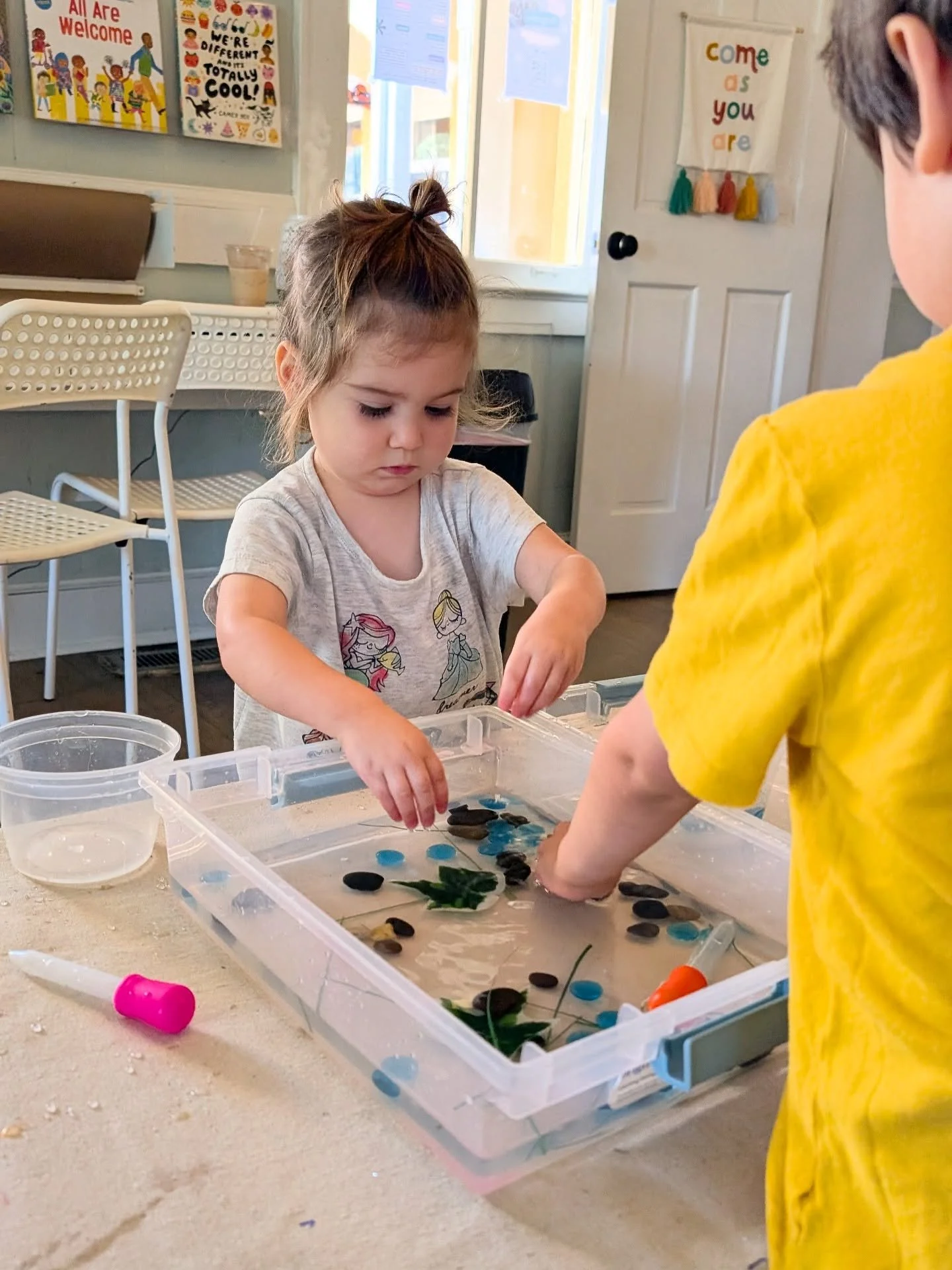 It has been so wonderful to collaborate and bring in amazing pediatric therapists to our small groups at The Connection Corner over the last few months, specifically our grown-up &amp; child classes for ages 1-5 ✨

Through play, movement &amp; creati