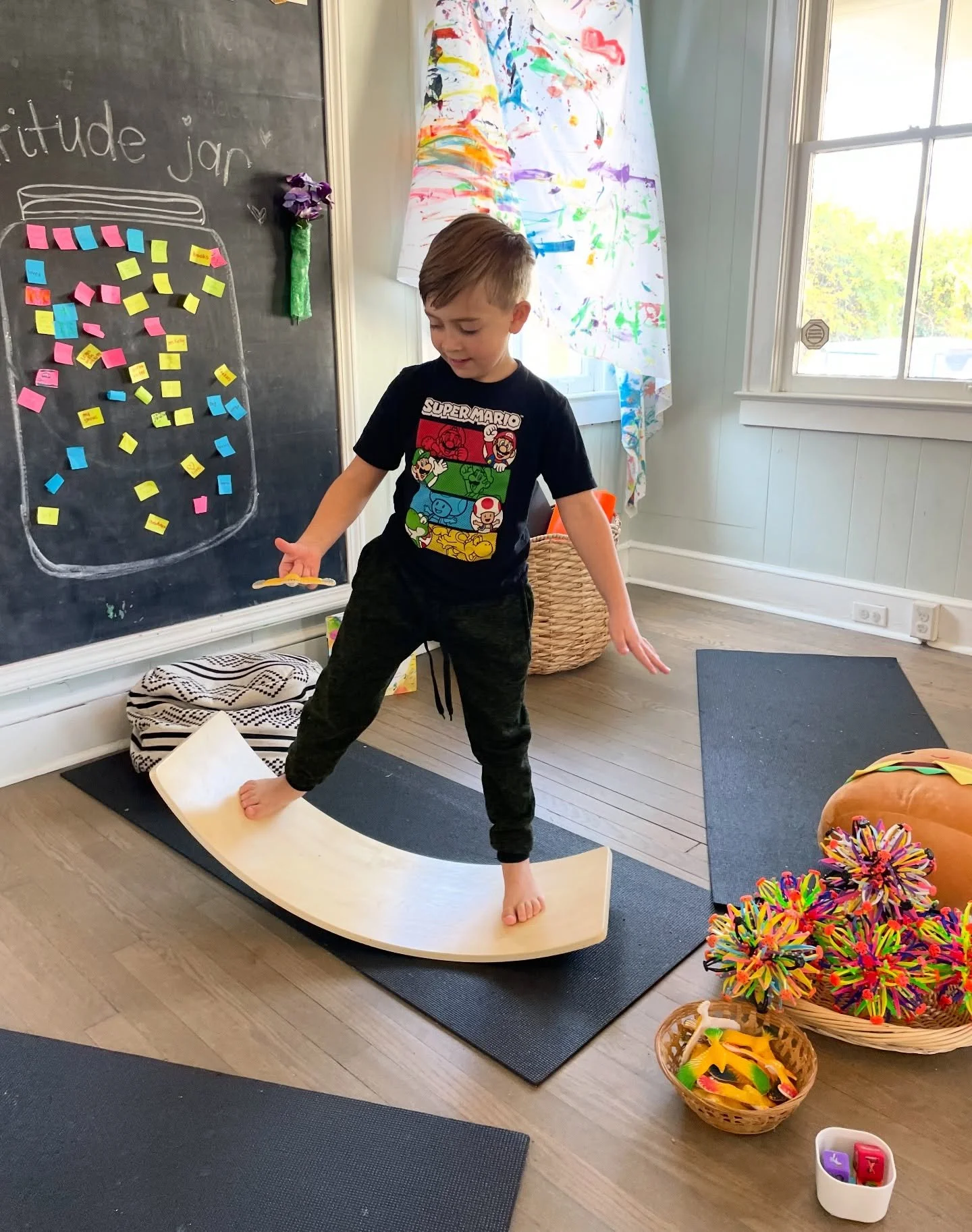 Today we will run back-to-back groups from 9:00am until 7:00pm, starting with toddlers and ending the day with teens. Ages 1-14! 🥹

The day will be full of mindful moments, art and creativity, imaginative play, messy play, sensory play, yoga, moveme