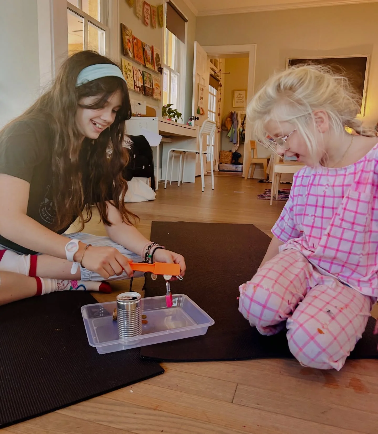 STEAM Girls are so cool! 
👩🏽&zwj;🔬💜🧲✨

Our first STEAM Girls explored magnets and Earth&rsquo;s magnetic field. WOW! Experiments, Northern Lights, beautiful chalk pastel aurora artwork, and a peaceful reflection imagining the night sky glowing o