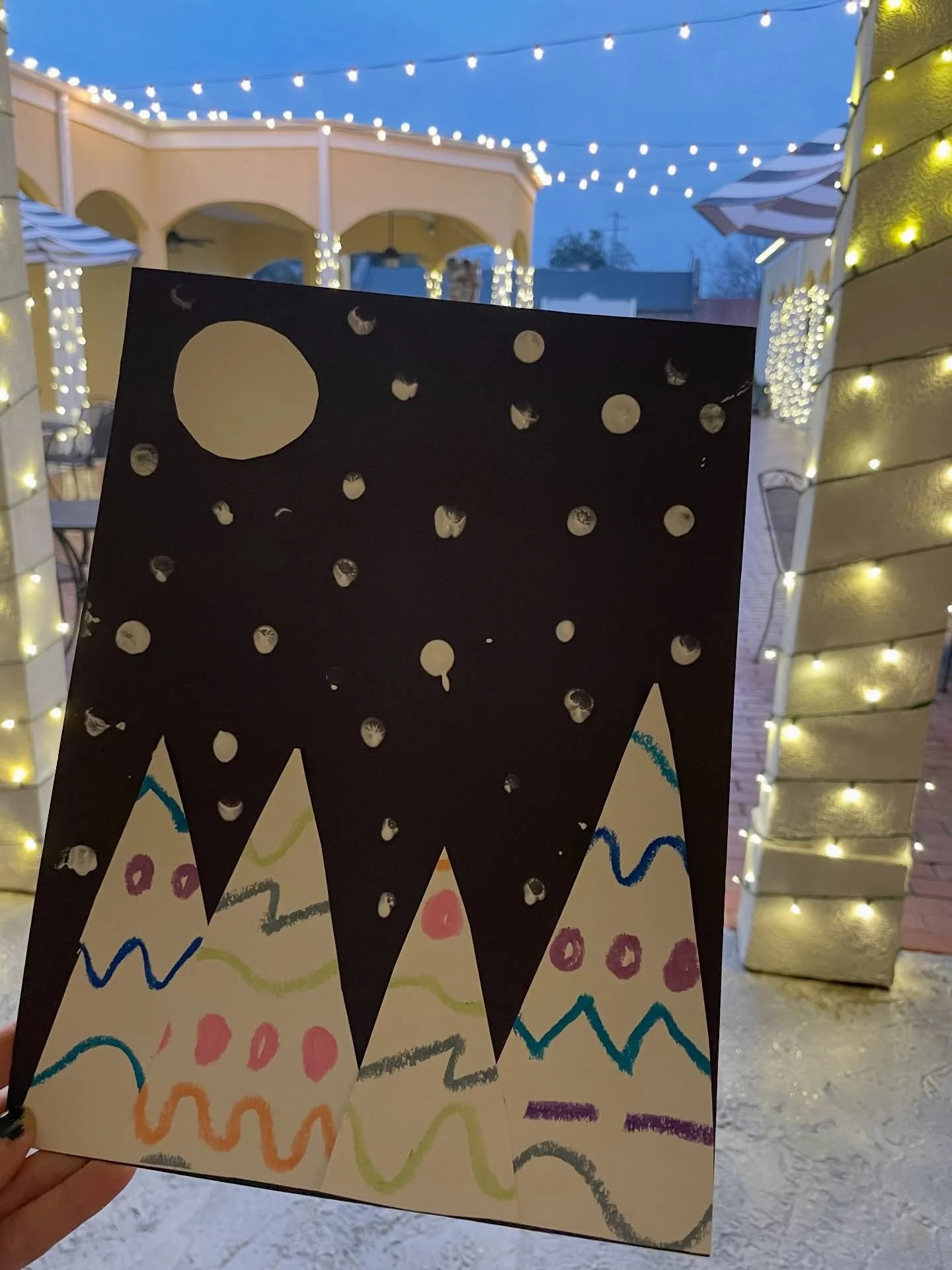 Just a little Christmas tree magic 🎄🌈💫

Line-making, patterns, cutting lines, creativity, self-expression, planning &amp; sequencing. So many important skills that resulted in a beautiful, unique piece to take home and treasure! ✔️

We don&rsquo;t